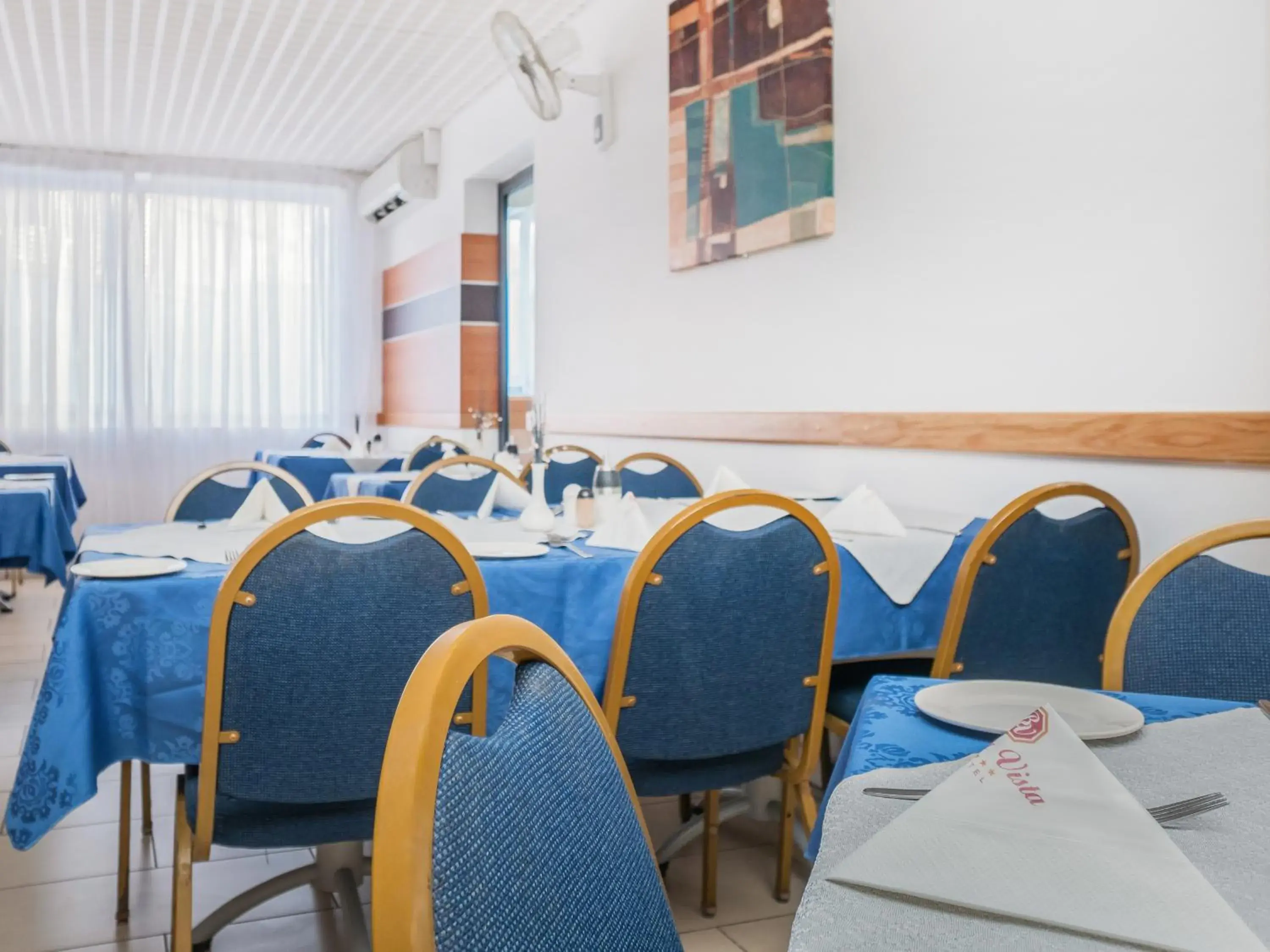 Restaurant/places to eat in Qawra Point Holiday Complex Restaurant/places to eat in Qawra Point Holiday Complex