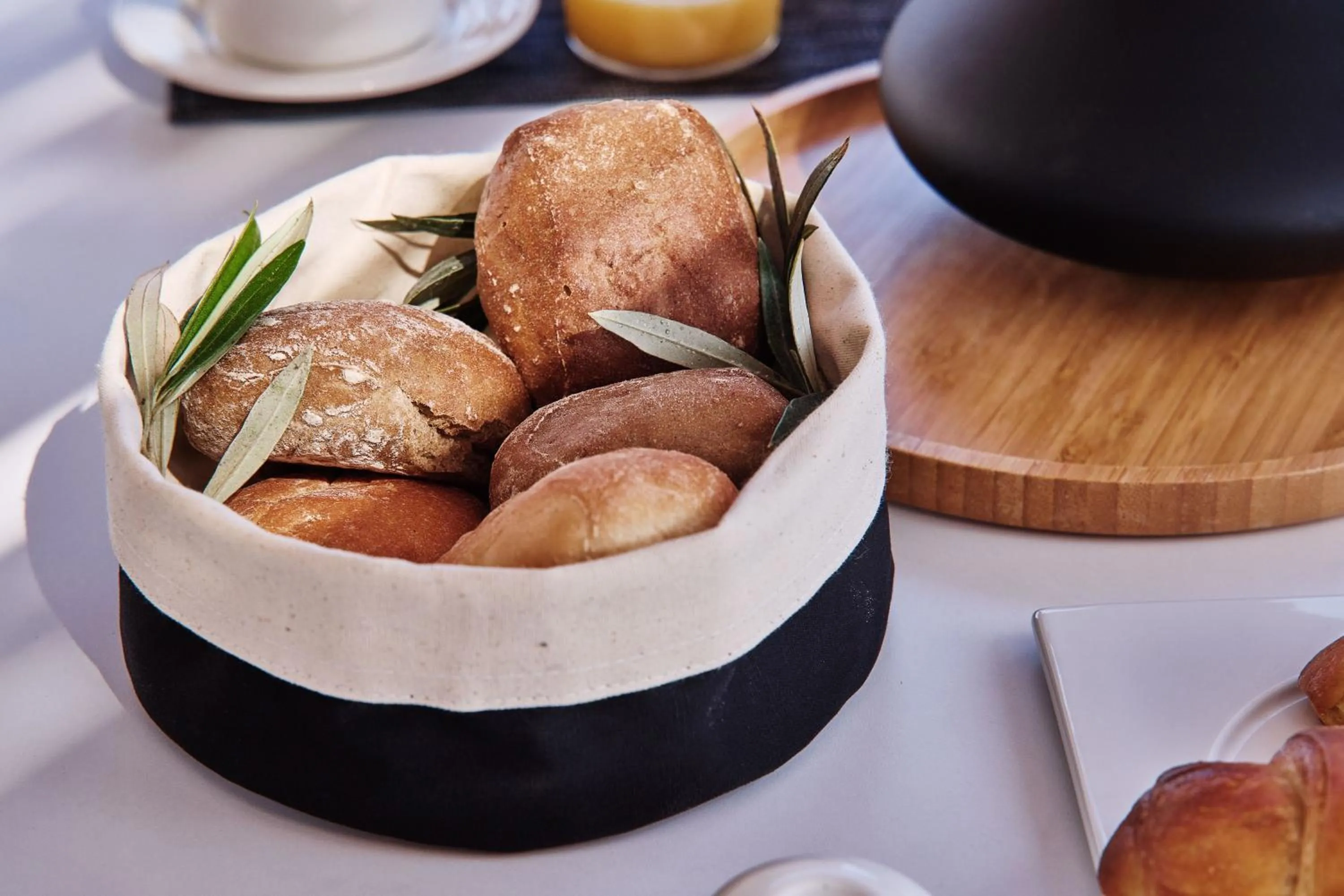 Food and drinks in Chrysalis Boutique - Adults Only