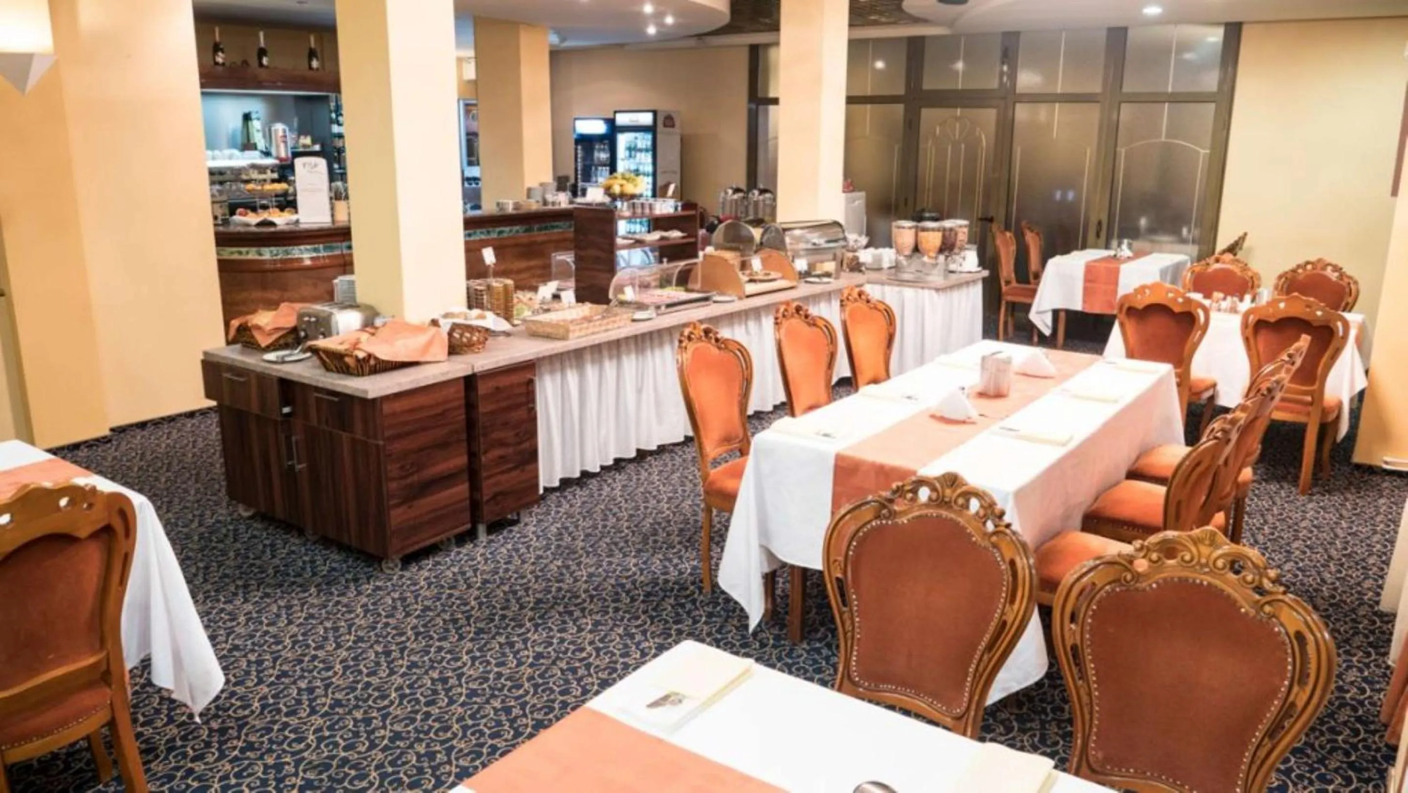 Restaurant/places to eat in Best Western Silva Hotel