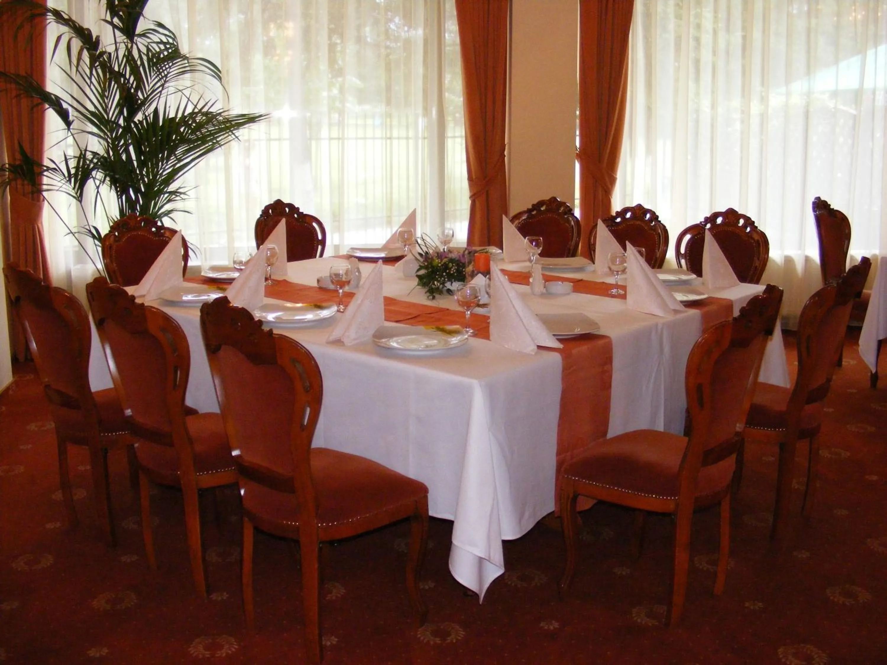 Restaurant/places to eat in Best Western Silva Hotel
