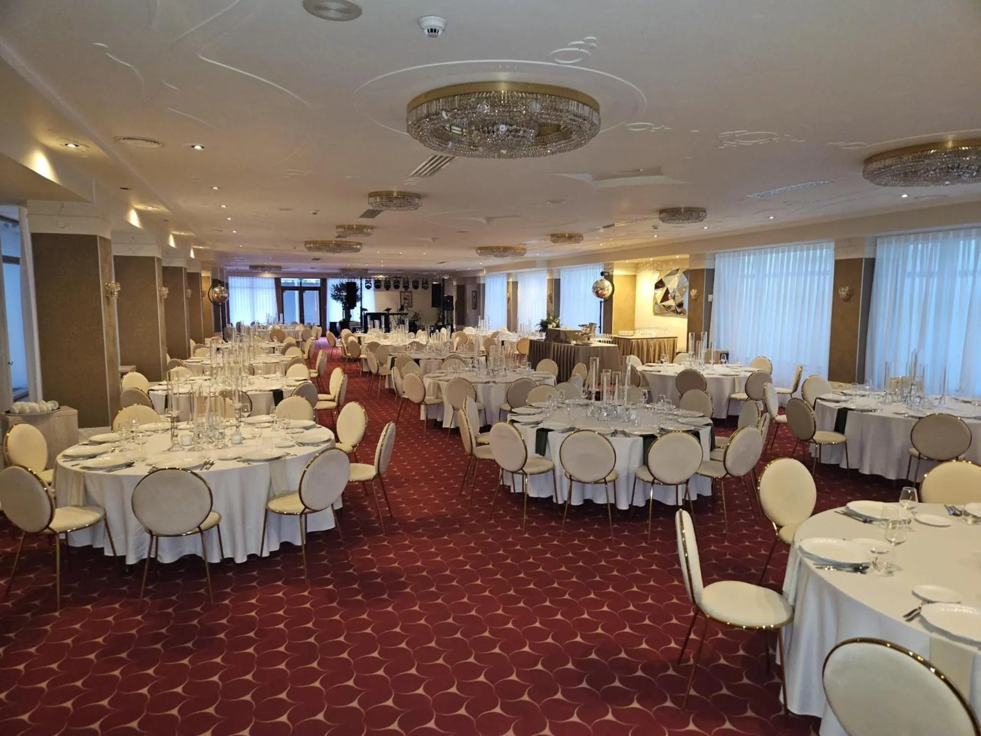 Restaurant/places to eat in Best Western Silva Hotel