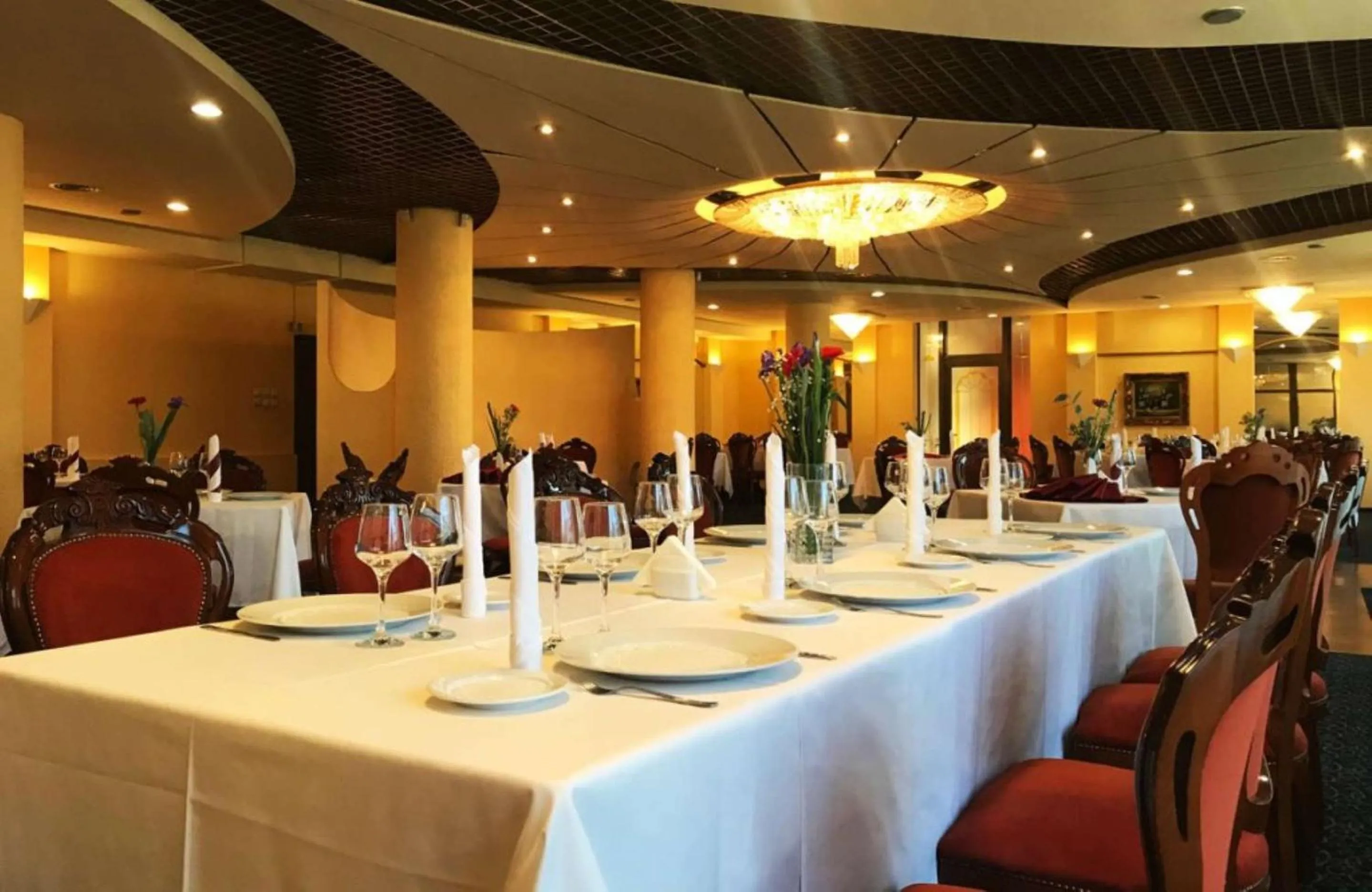 Restaurant/places to eat in Best Western Silva Hotel