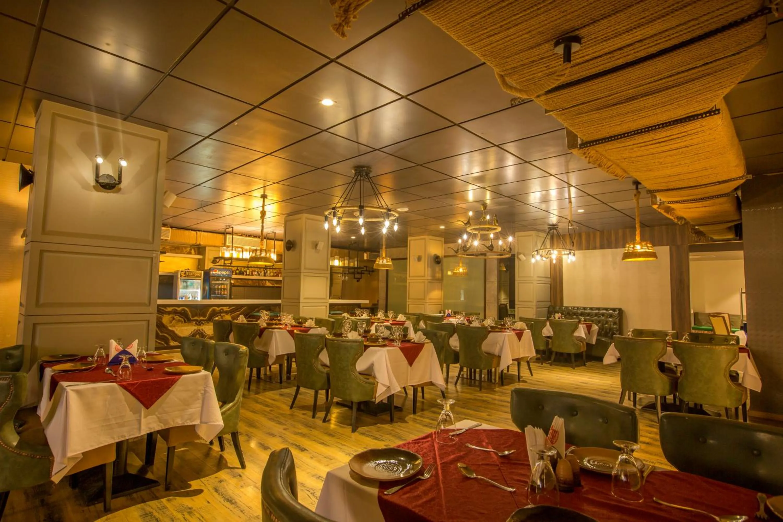 Restaurant/places to eat in Hotel Shubh Inn