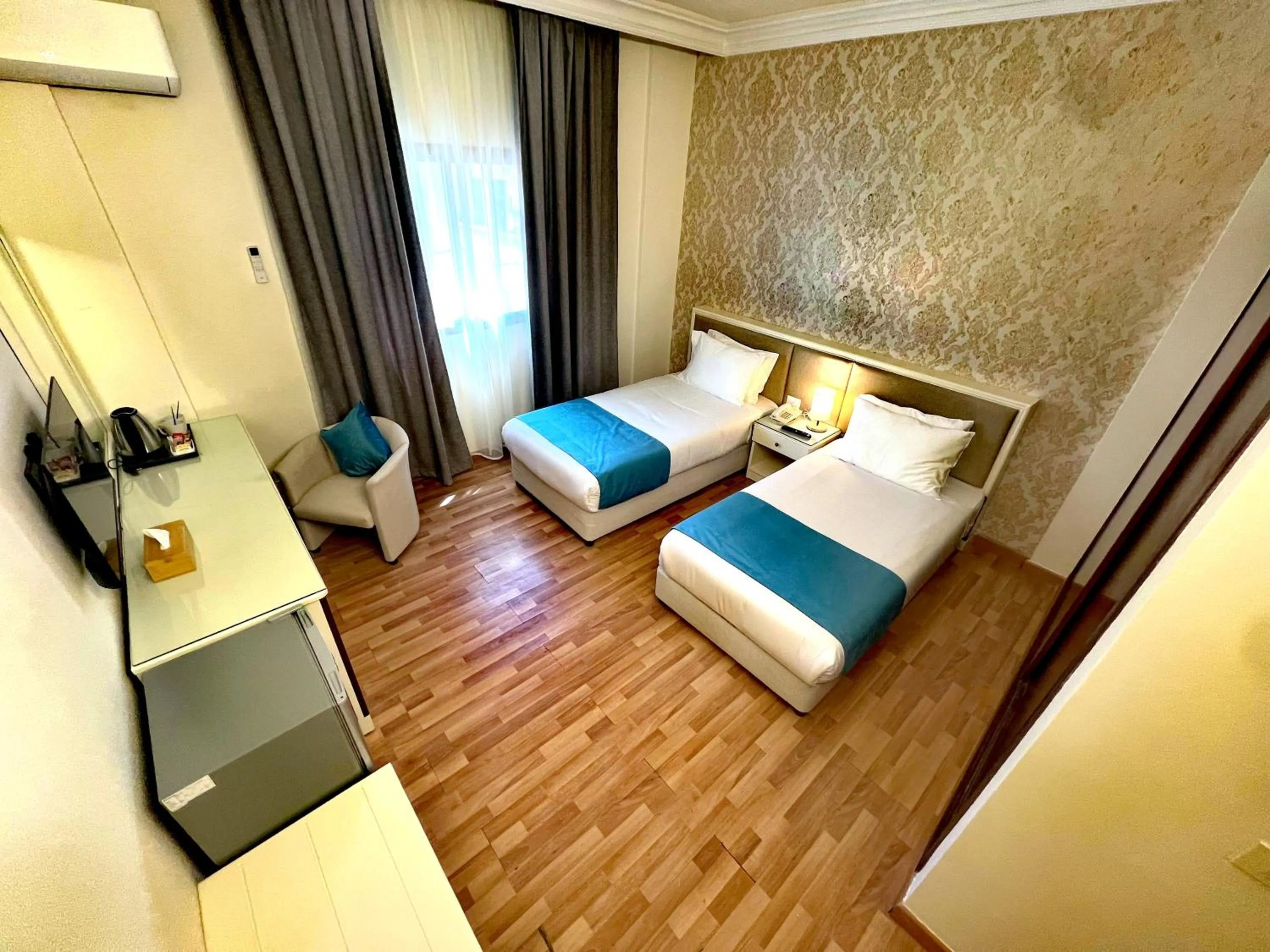 Standard Twin Room - single occupancy in Hotel Méditerranée Beyrouth