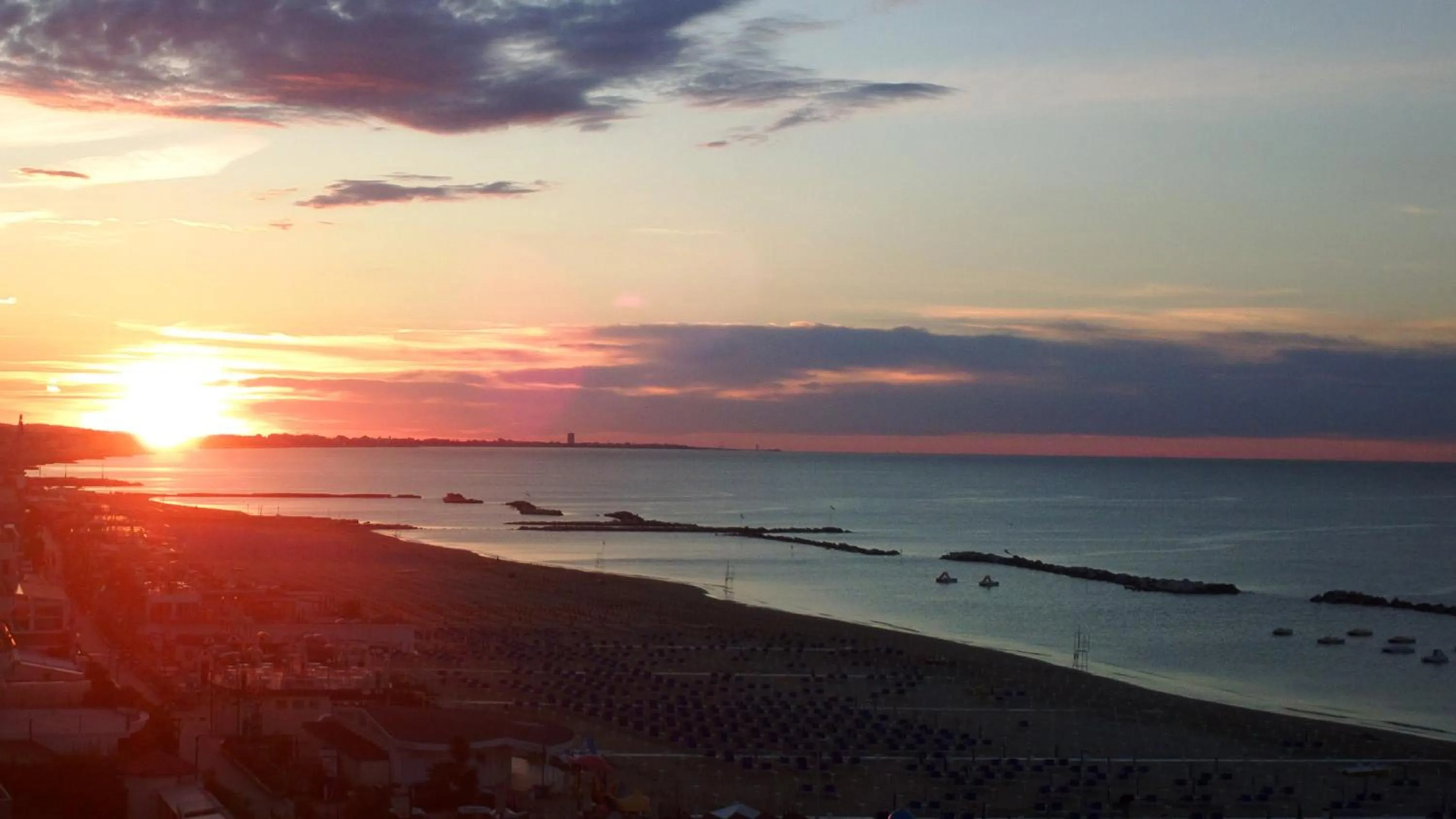 Sunset in Hotel Nord Est