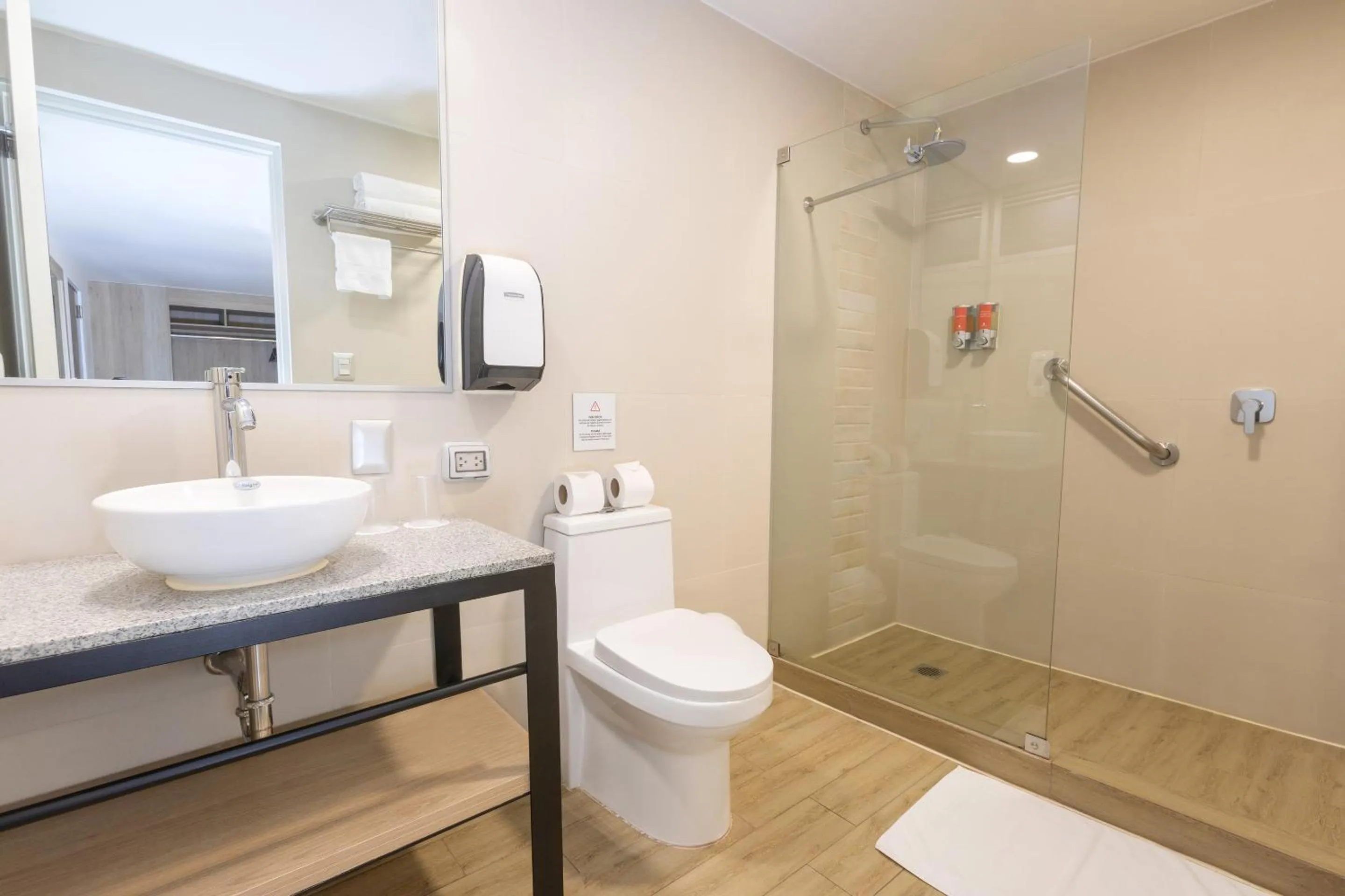 Shower in Casa Andina Standard Cusco Plaza