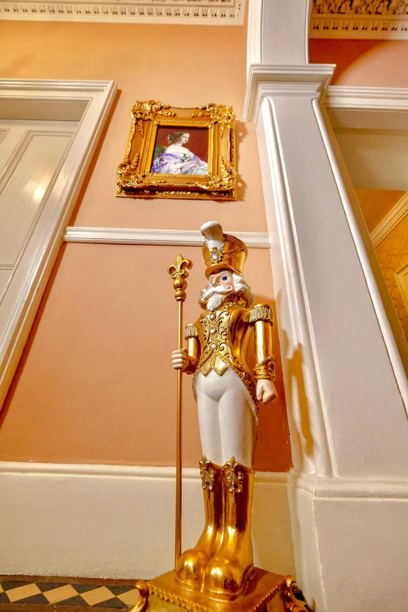 Decorative detail in Clone House Event Villa