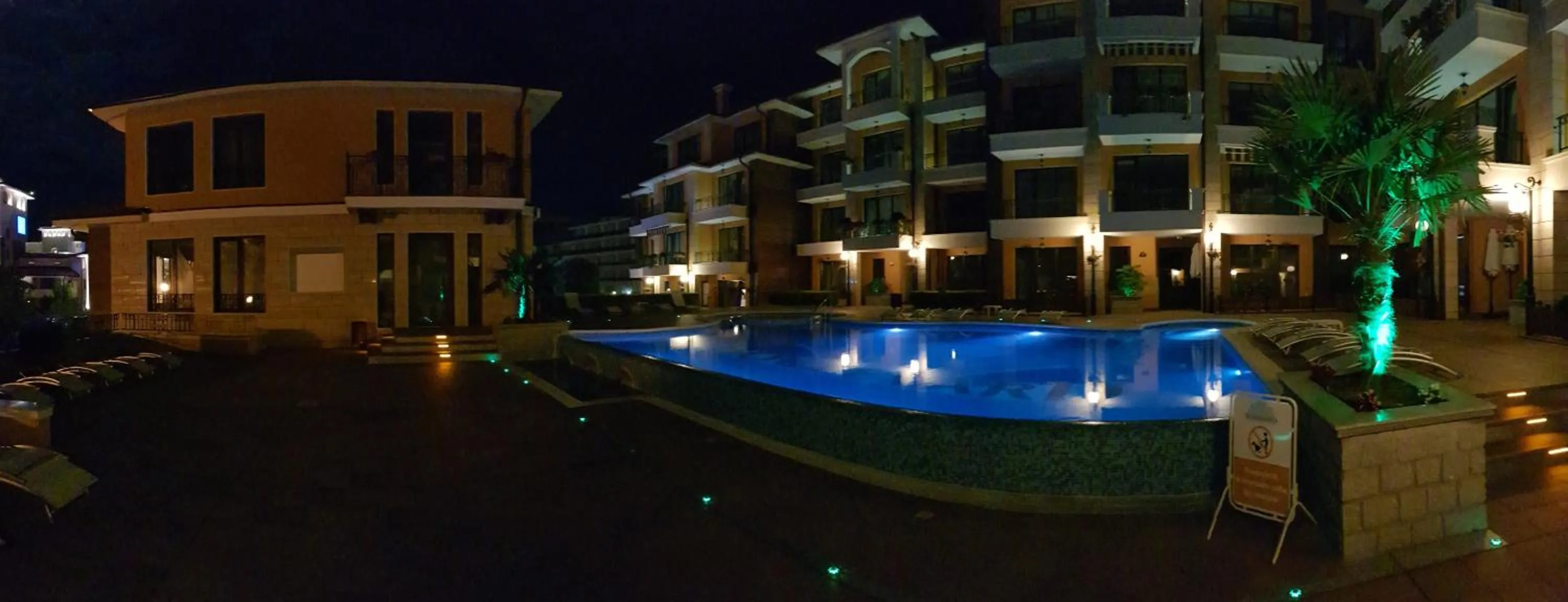 Facade/entrance in Boulevard Sea Residence