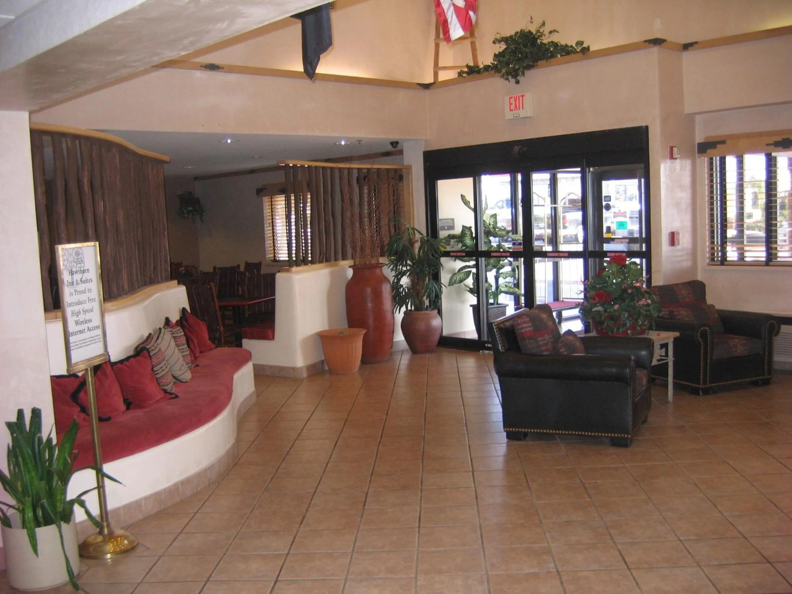 Lobby or reception in Hawthorn Suites by Wyndham Albuquerque