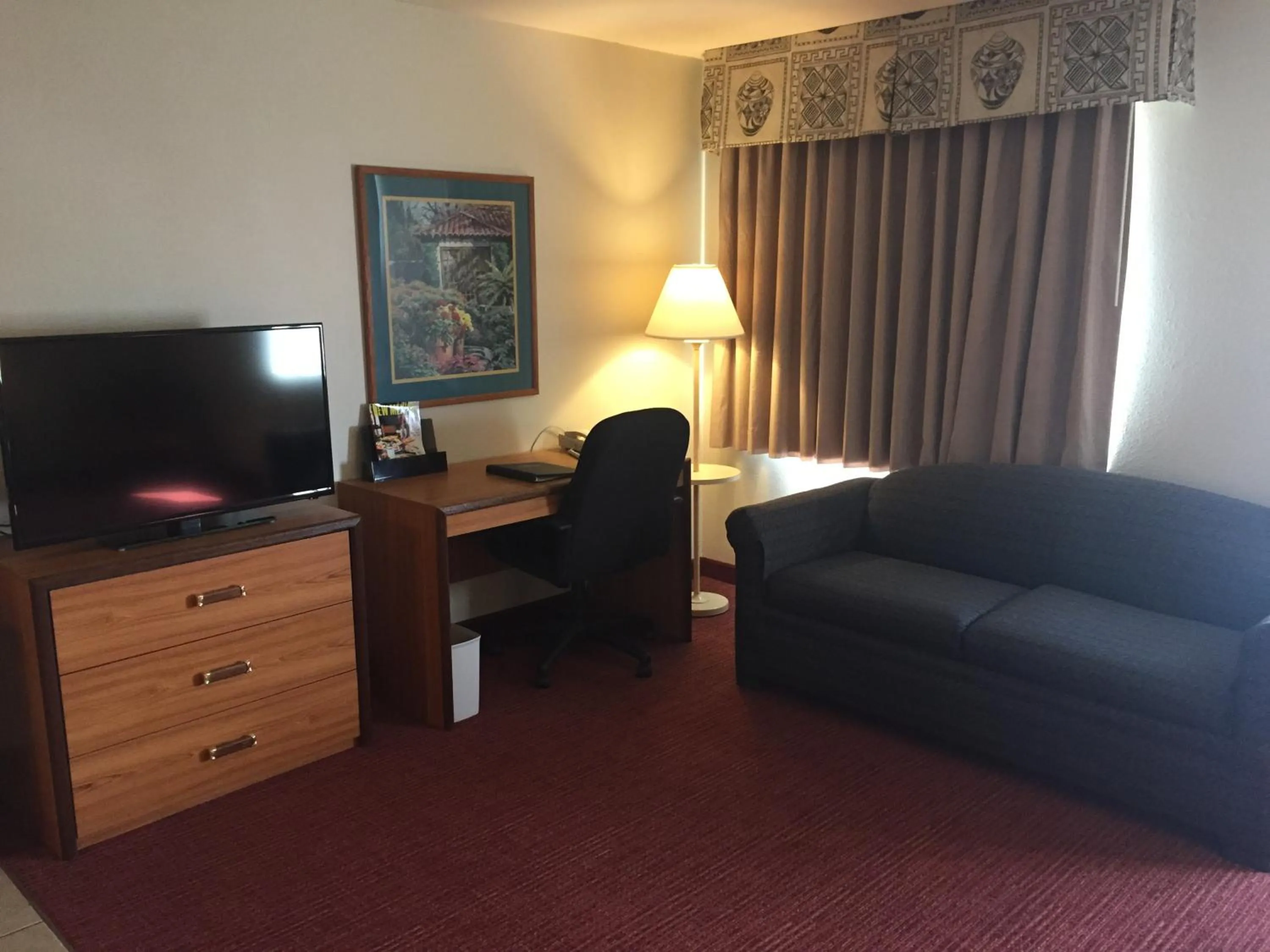 Living room in Hawthorn Suites by Wyndham Albuquerque