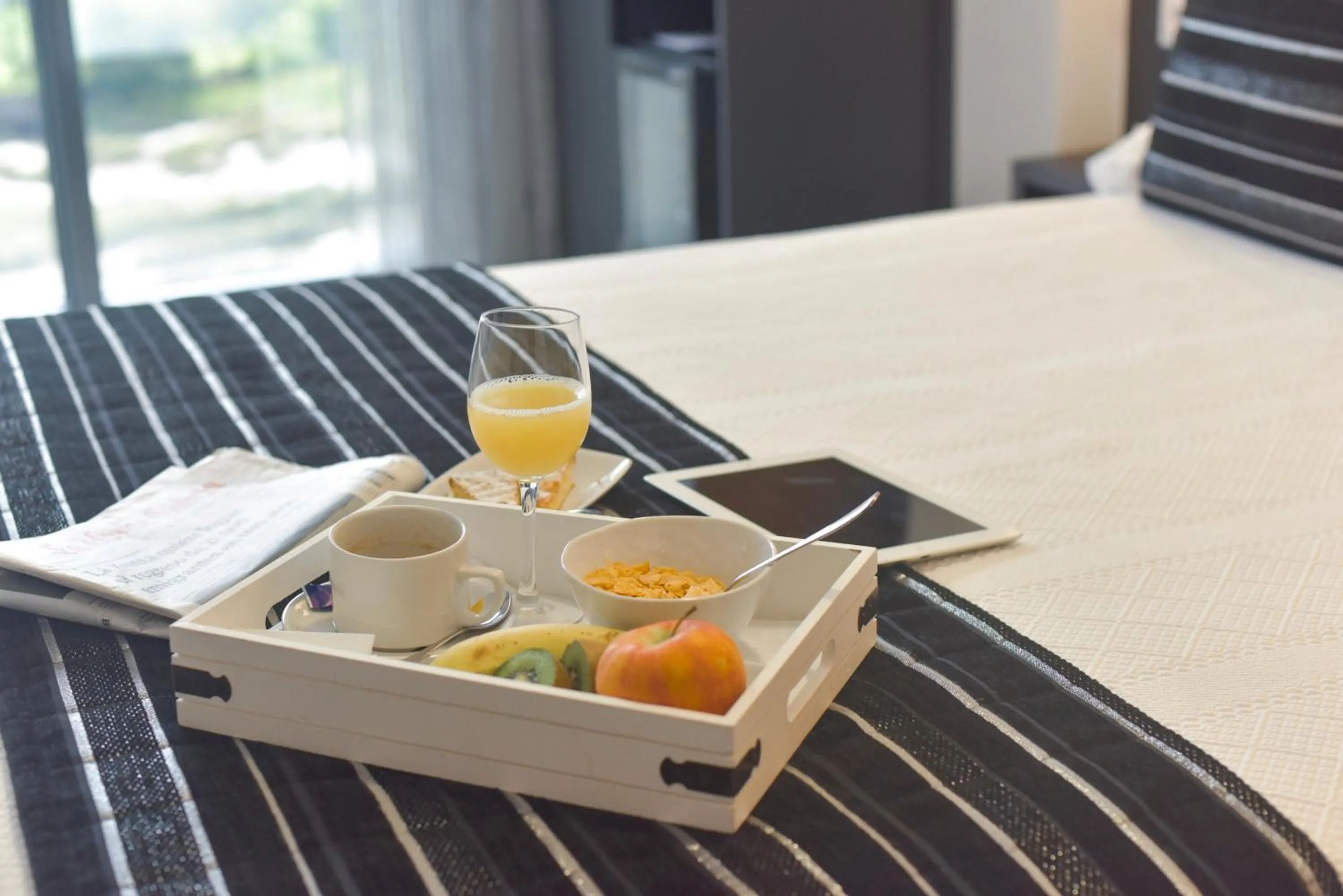 Food, Bed in Hotel Noia