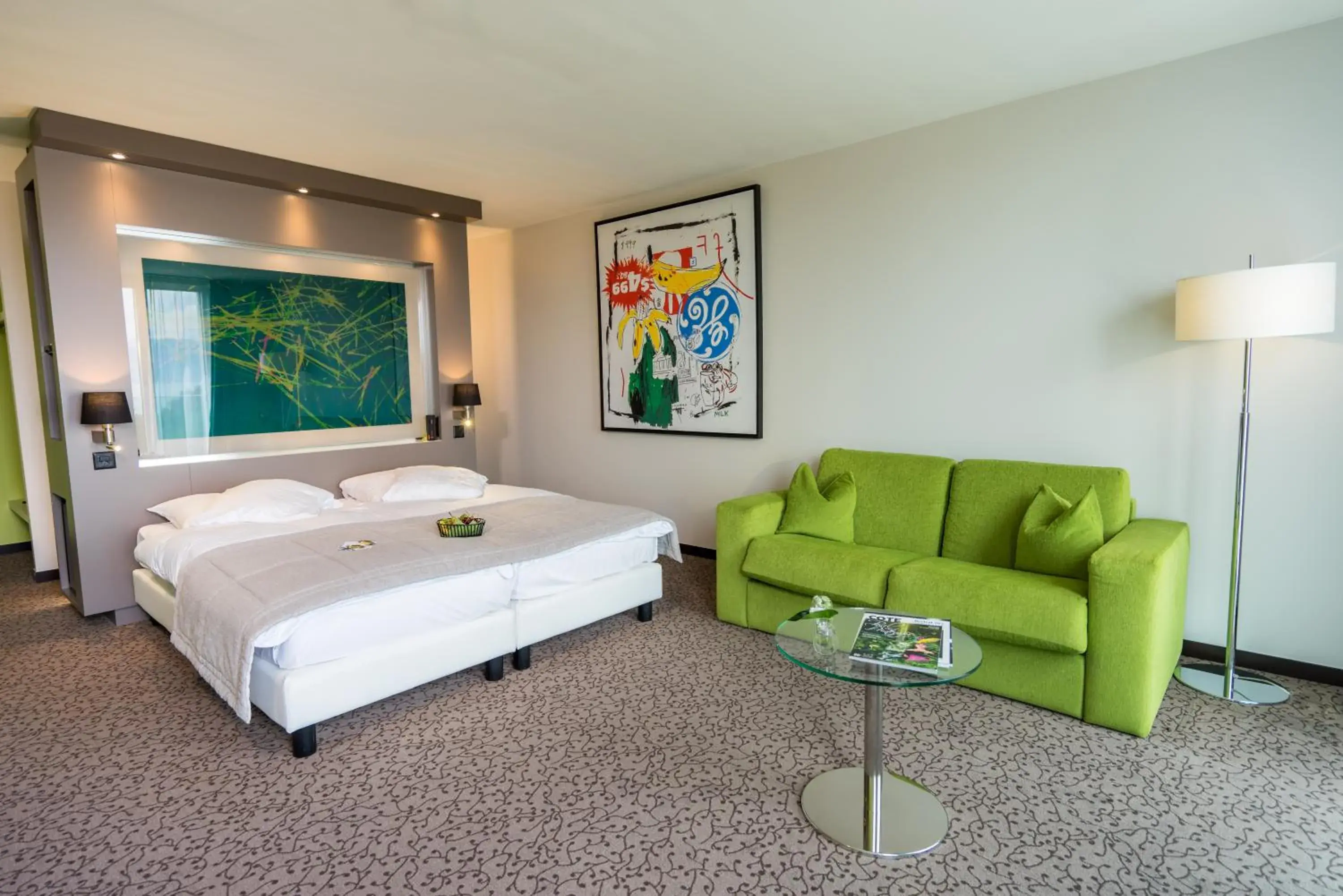 Photo of the whole room, Bed in Starling Hotel Lausanne Photo of the whole room, Bed in Starling Hotel Lausanne