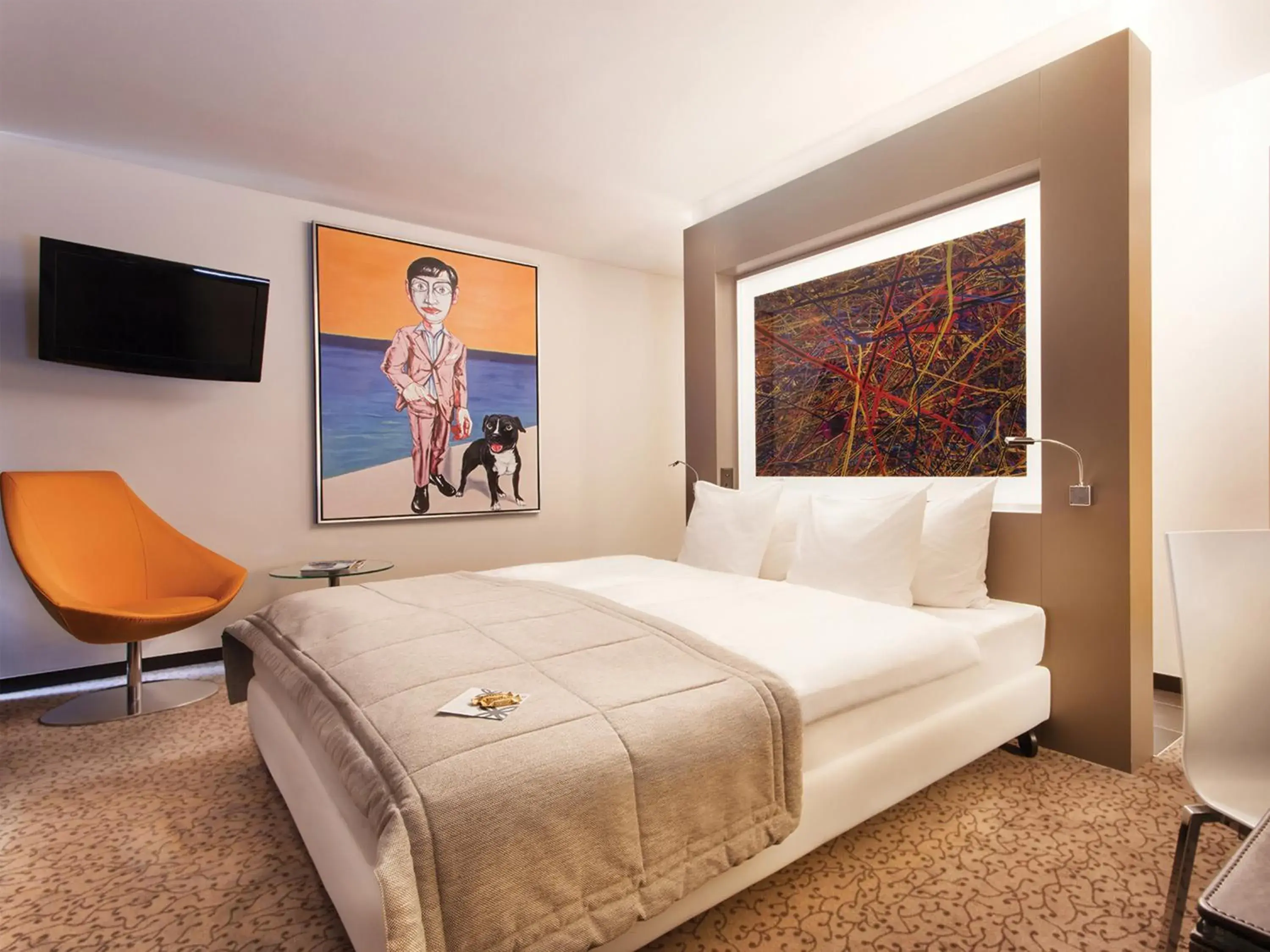 Photo of the whole room, Bed in Starling Hotel Lausanne Photo of the whole room, Bed in Starling Hotel Lausanne