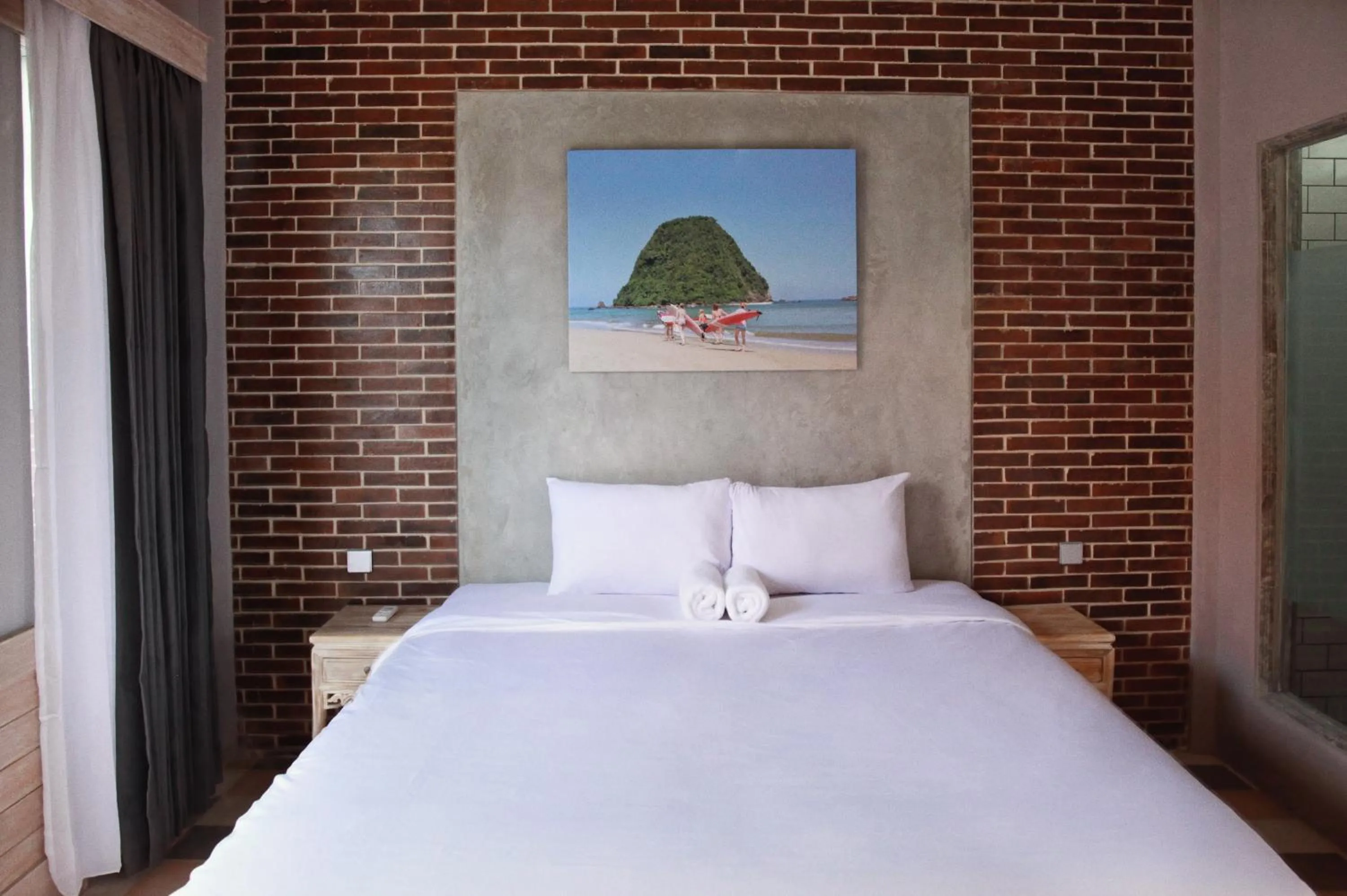 Bed in Mojosurf Camp Canggu