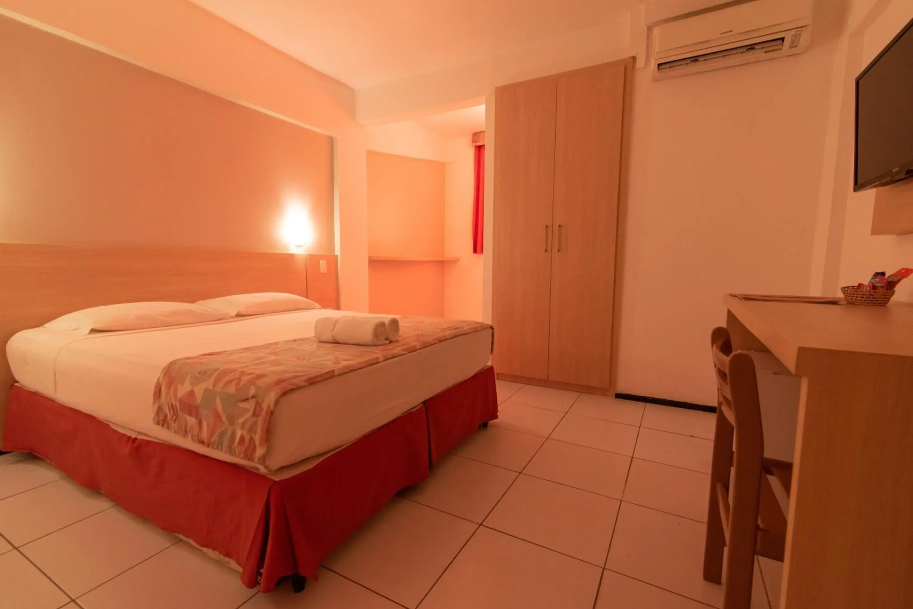 Standard Double Room in Hotel Meridional Standard Double Room in Hotel Meridional