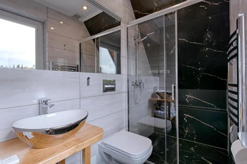 Shower in Pensjonat Dawidek