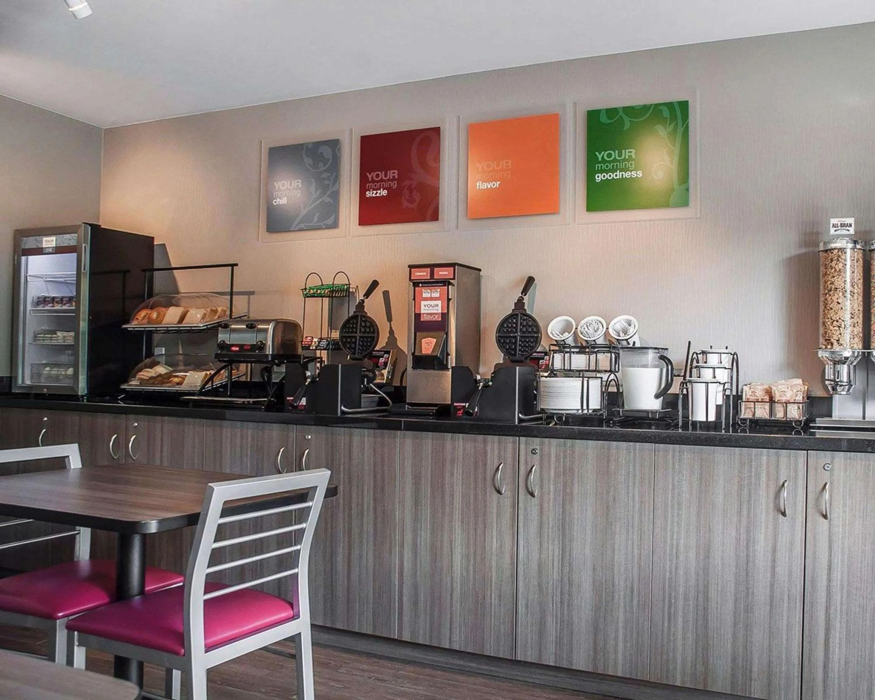 Restaurant/places to eat in Comfort Inn