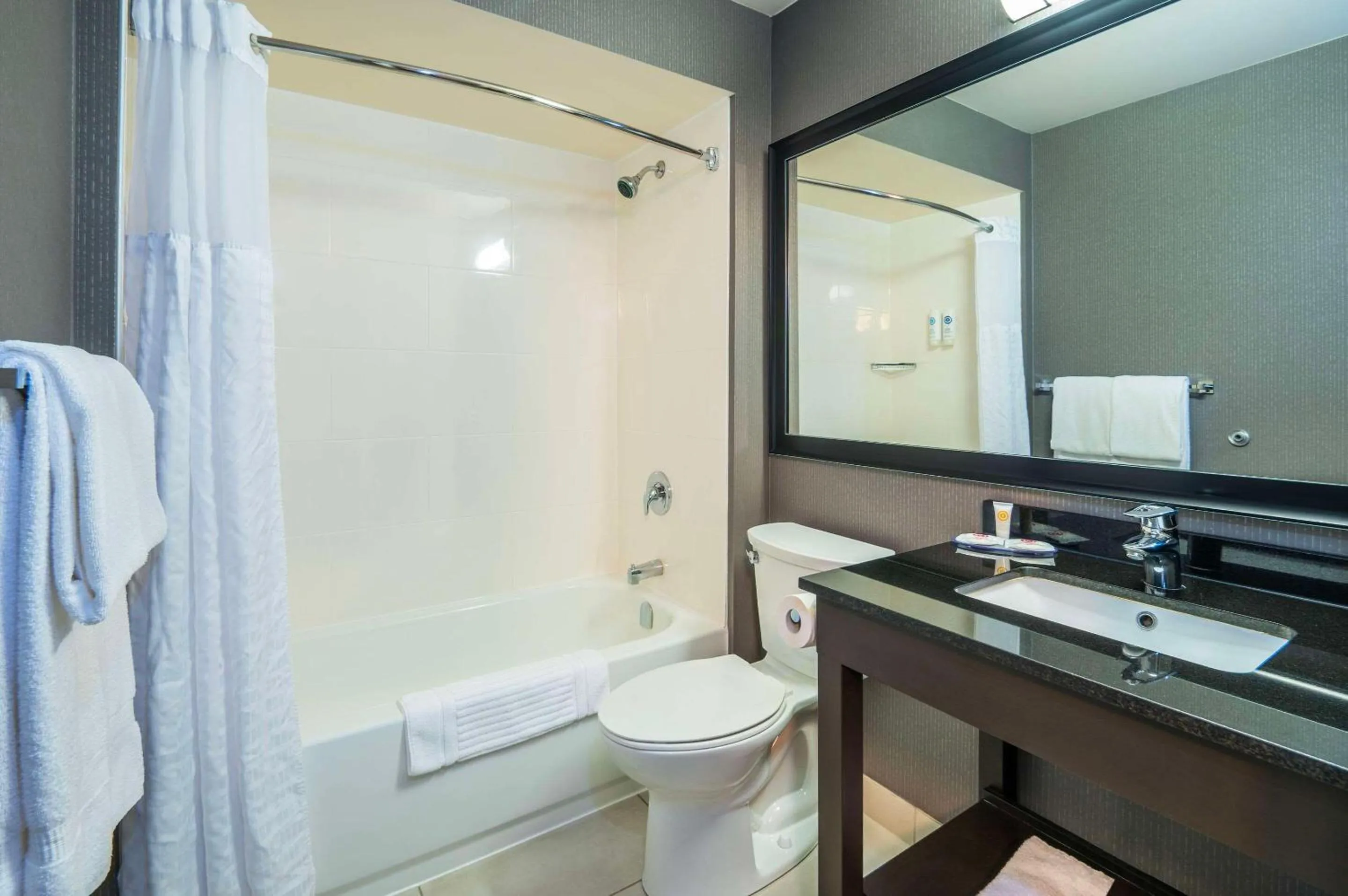 Bedroom in Comfort Inn