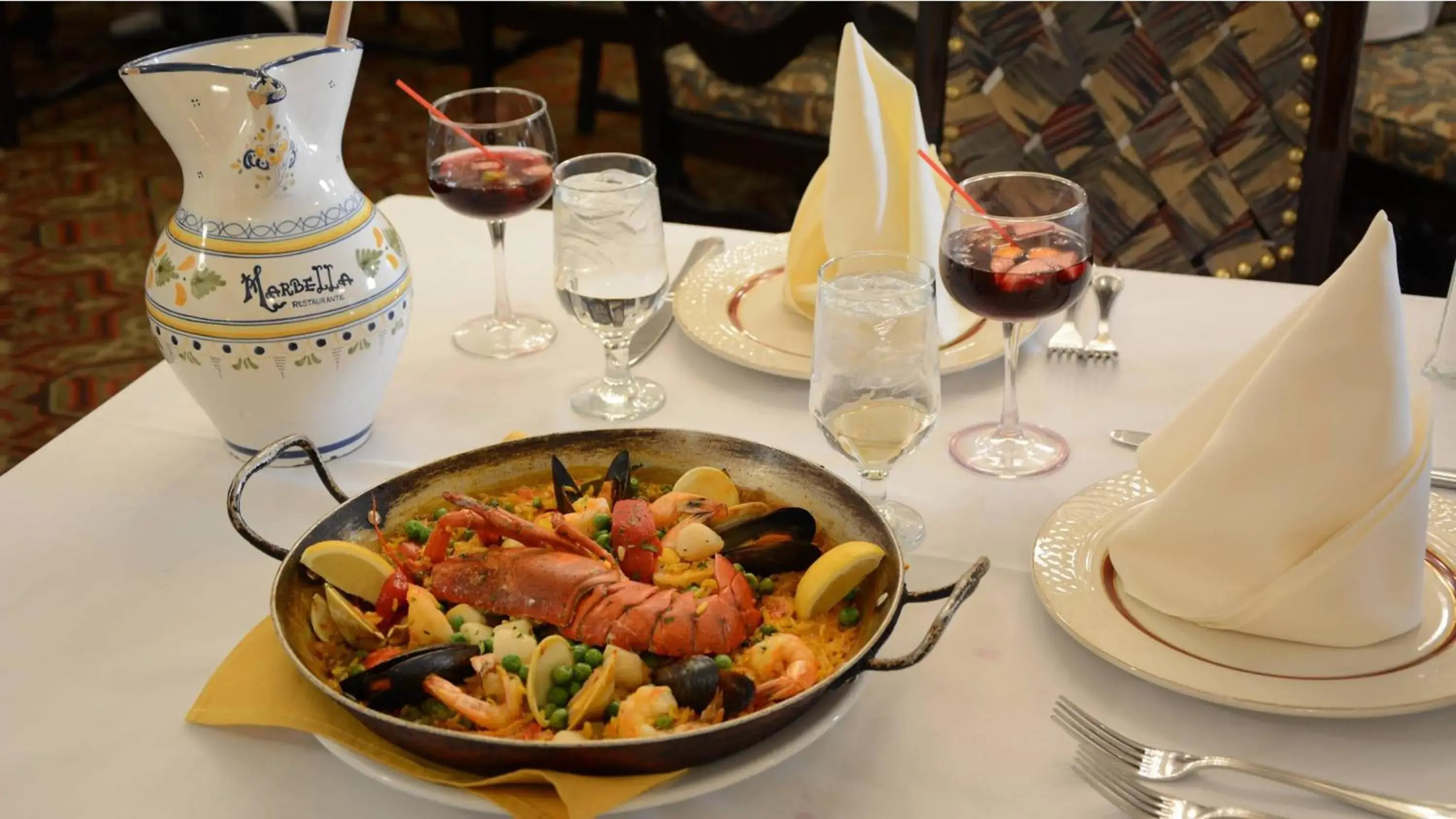 Restaurant/places to eat in Adria Hotel and Conference Center Restaurant/places to eat in Adria Hotel and Conference Center