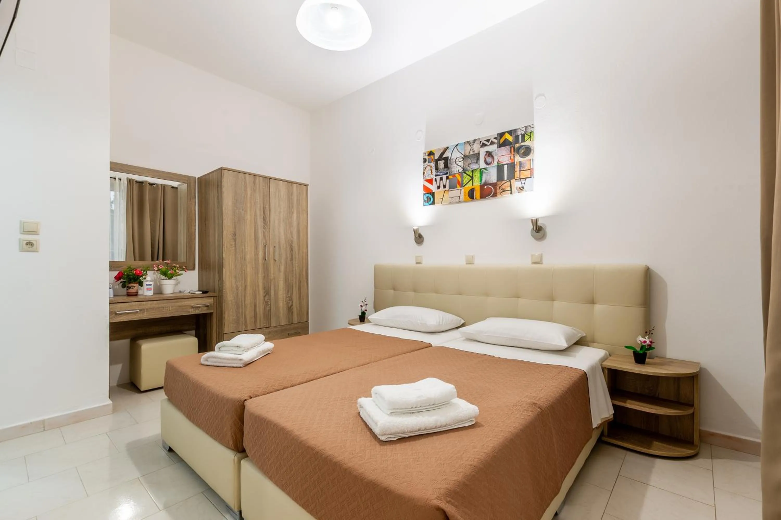 Apartment with Patio - Ground Floor in Villa Maroula