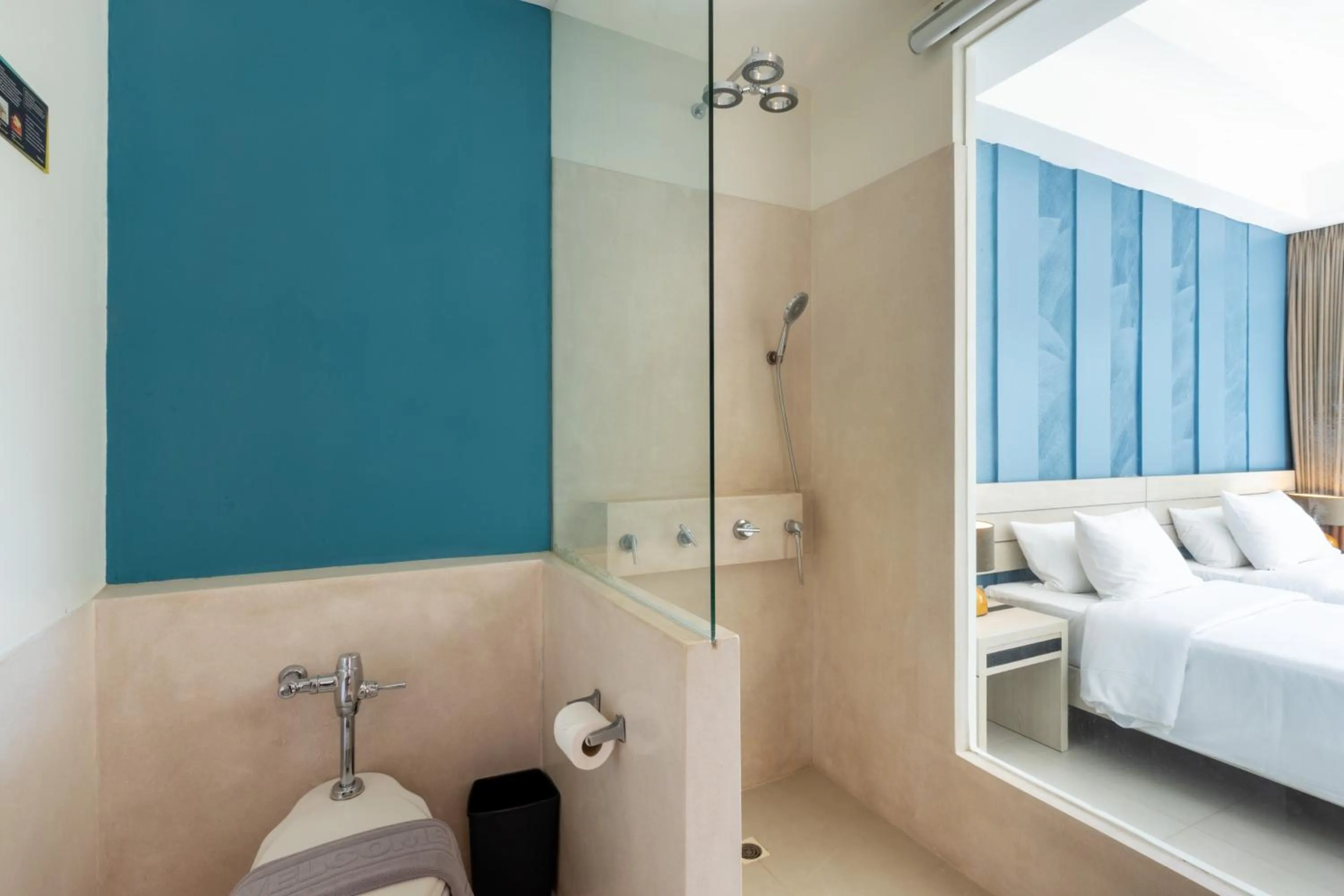 Photo of the whole room, Bed in Navinda Krabi