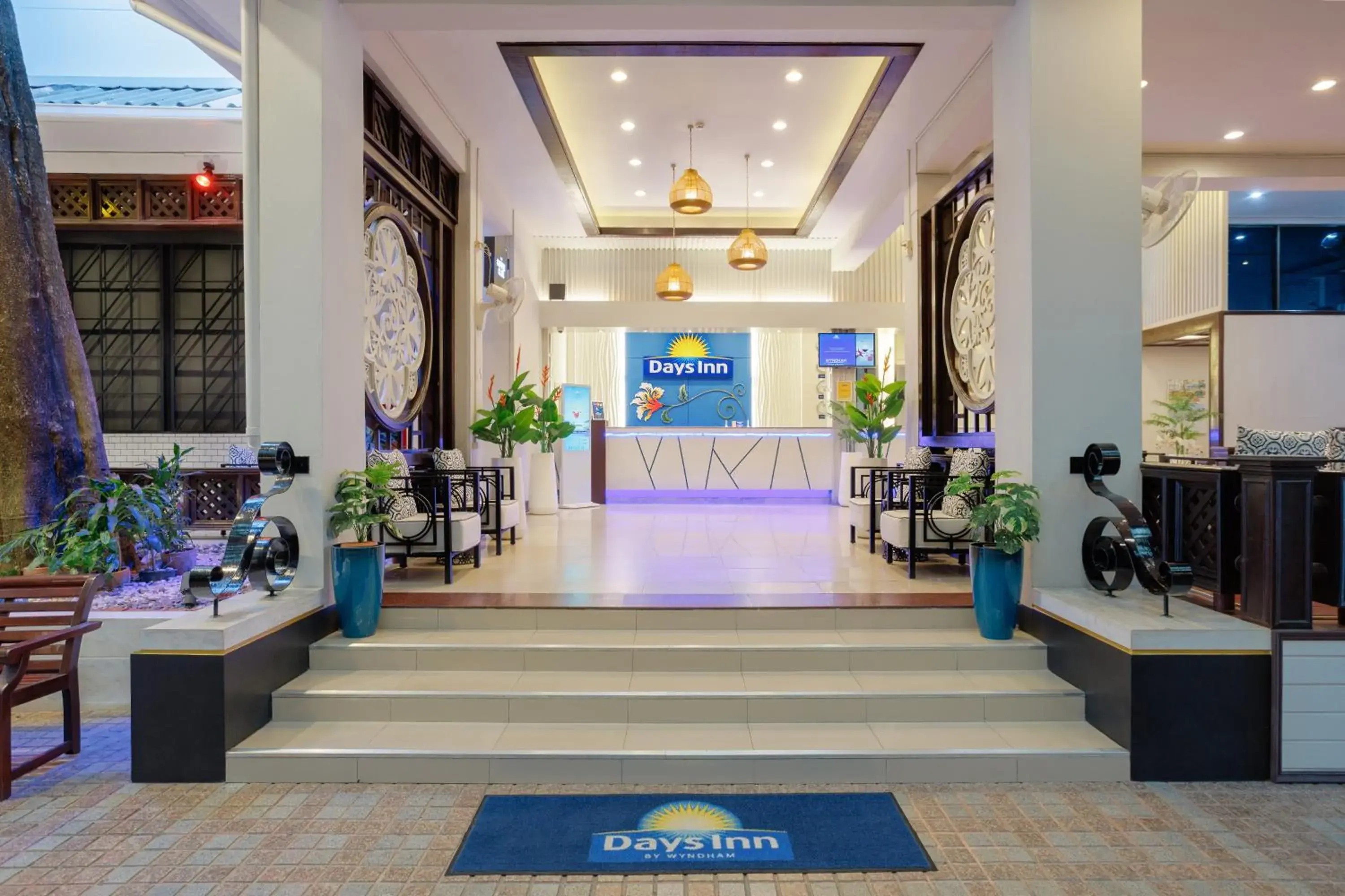 Lobby or reception in Days Inn by Wyndham Patong Beach Lobby or reception in Days Inn by Wyndham Patong Beach