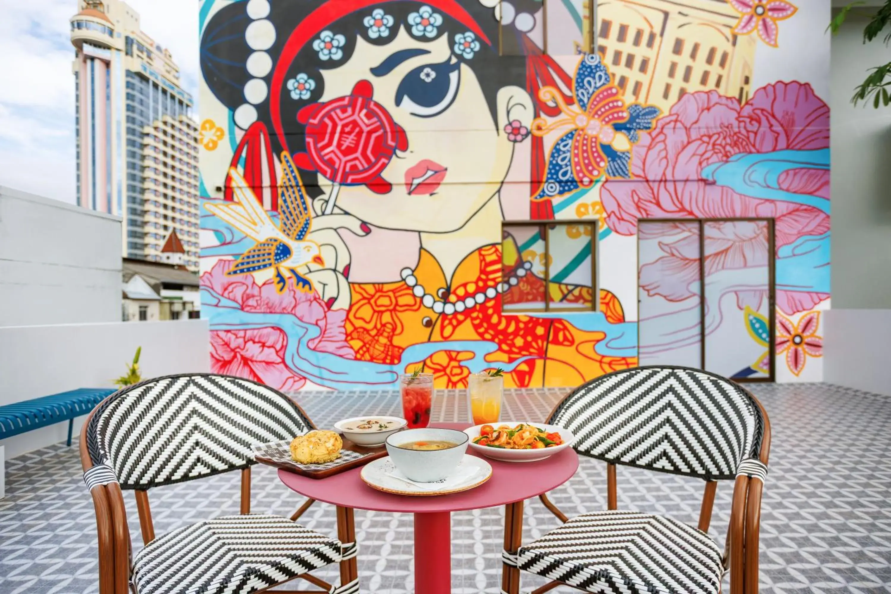 Property building in Days Inn by Wyndham Patong Beach Property building in Days Inn by Wyndham Patong Beach