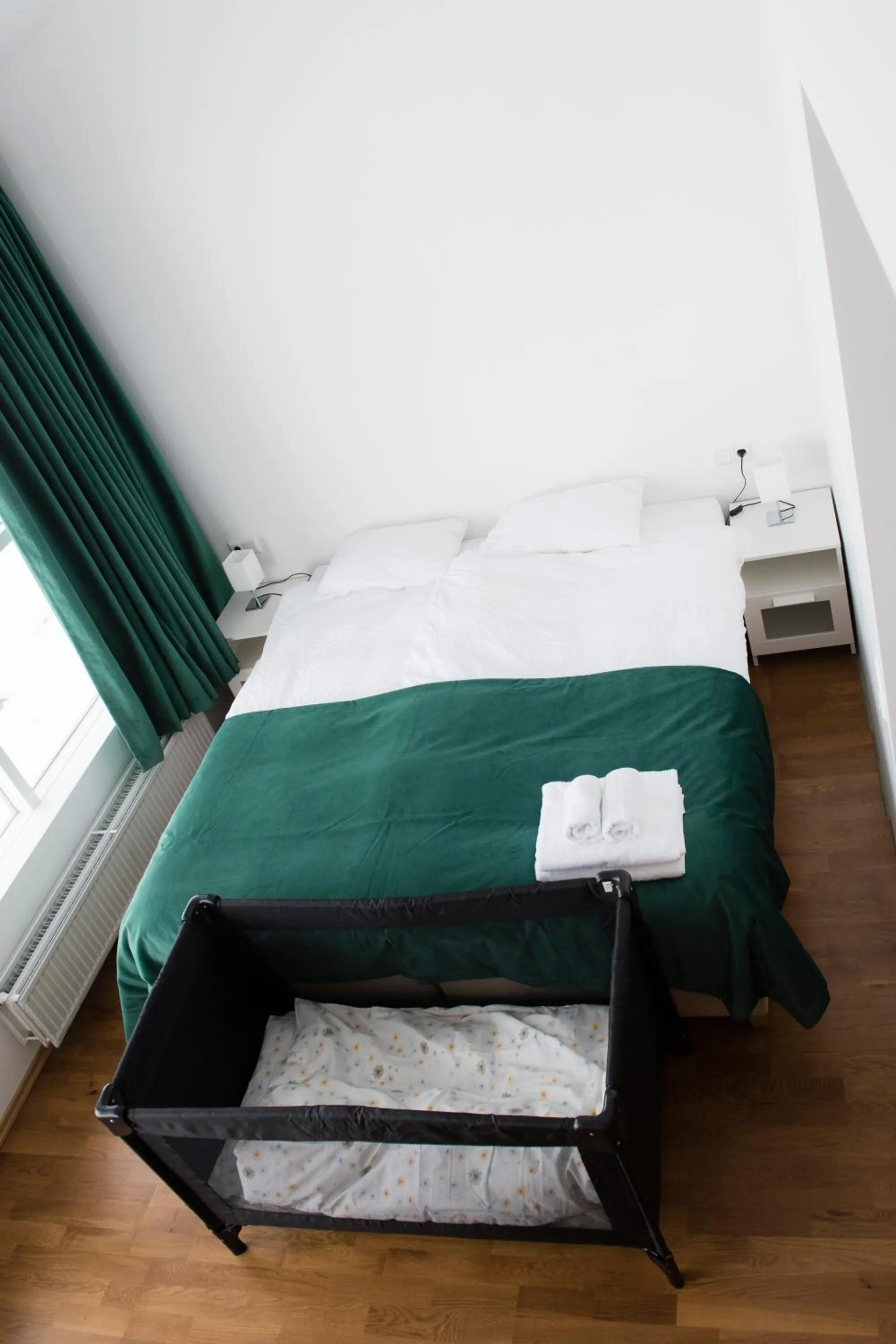 Bedroom, Bed in Media Luna Guesthouse