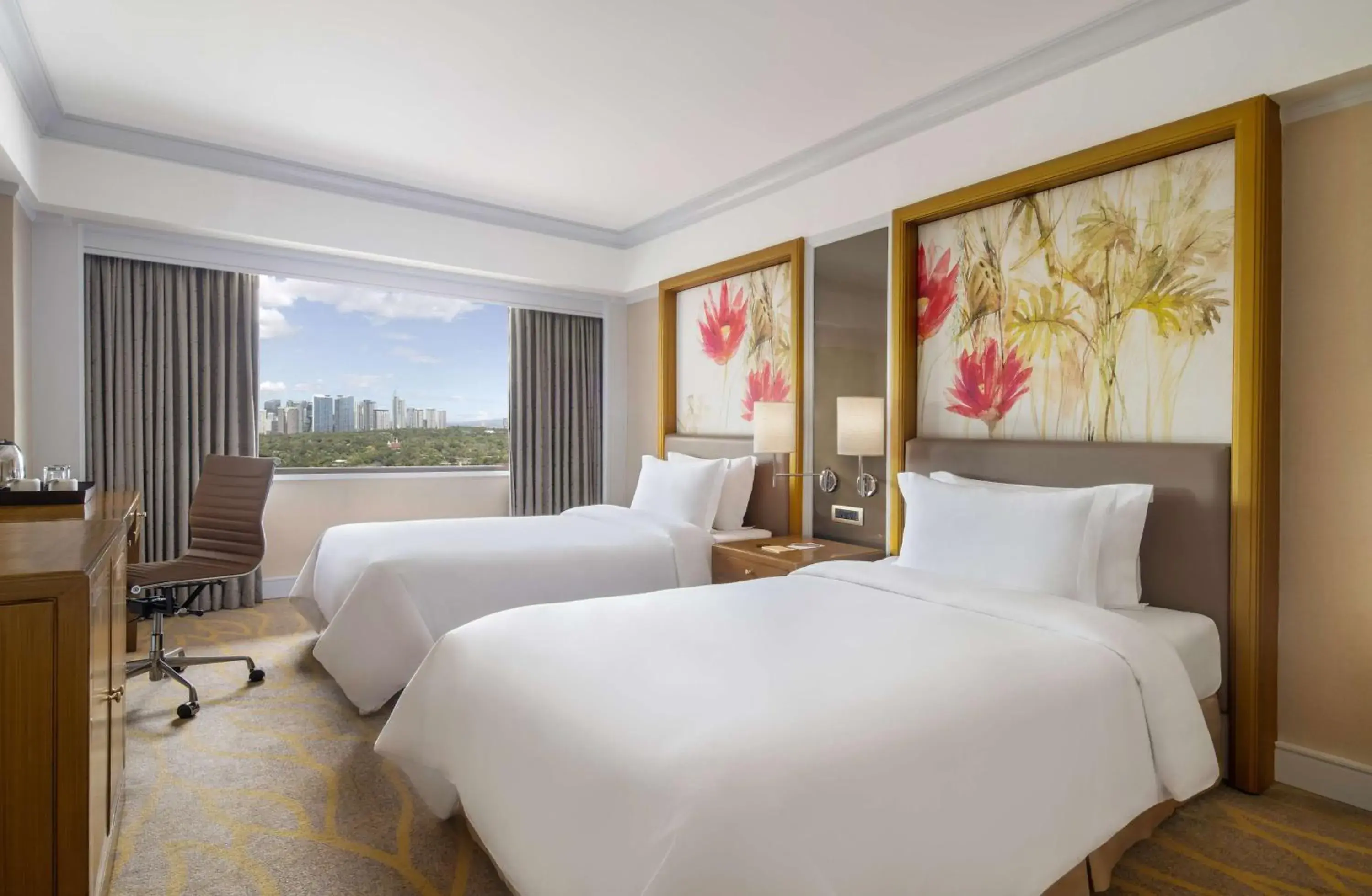 Bedroom, Bed in Dusit Thani Manila Bedroom, Bed in Dusit Thani Manila