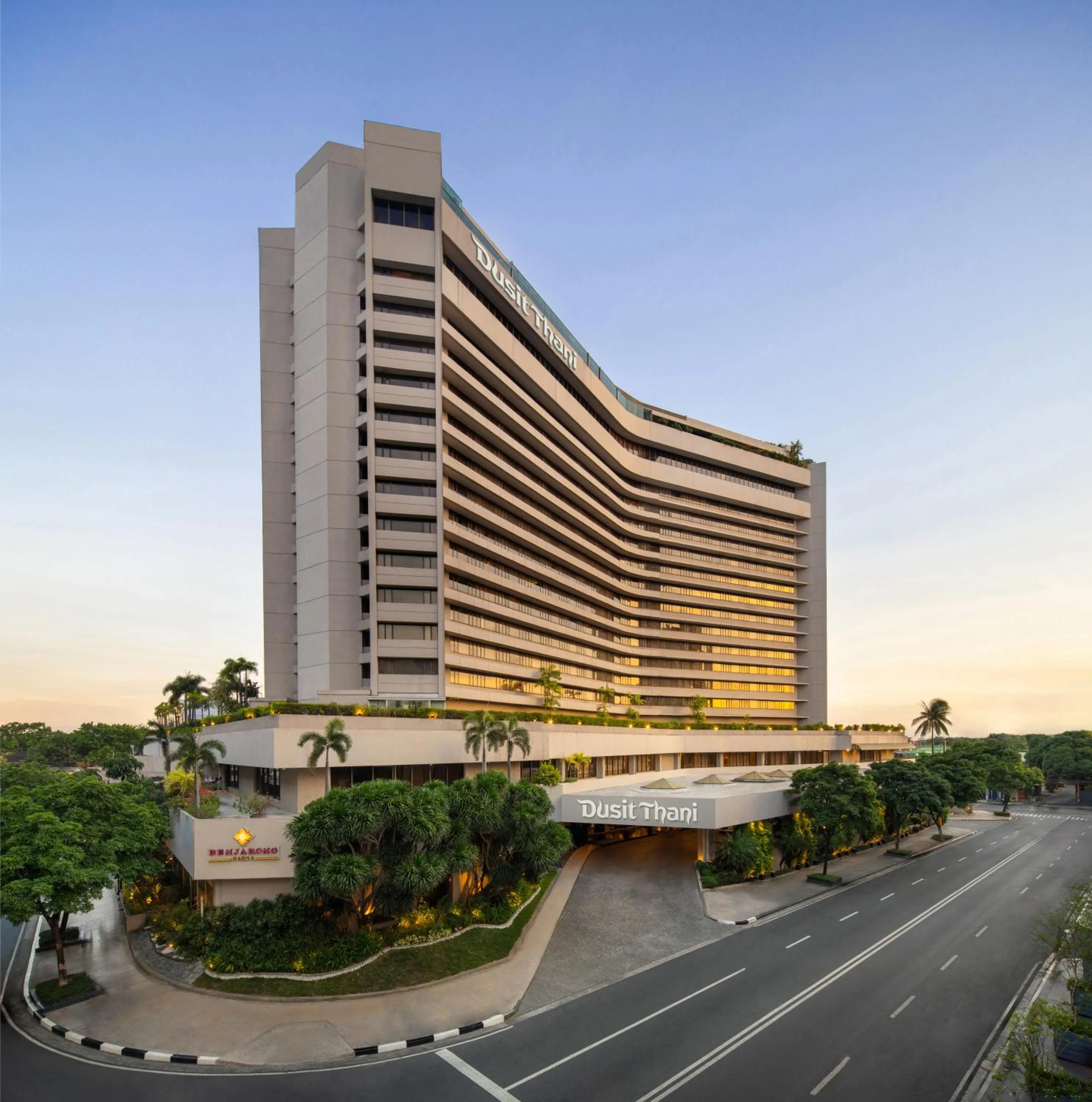 Property building in Dusit Thani Manila
