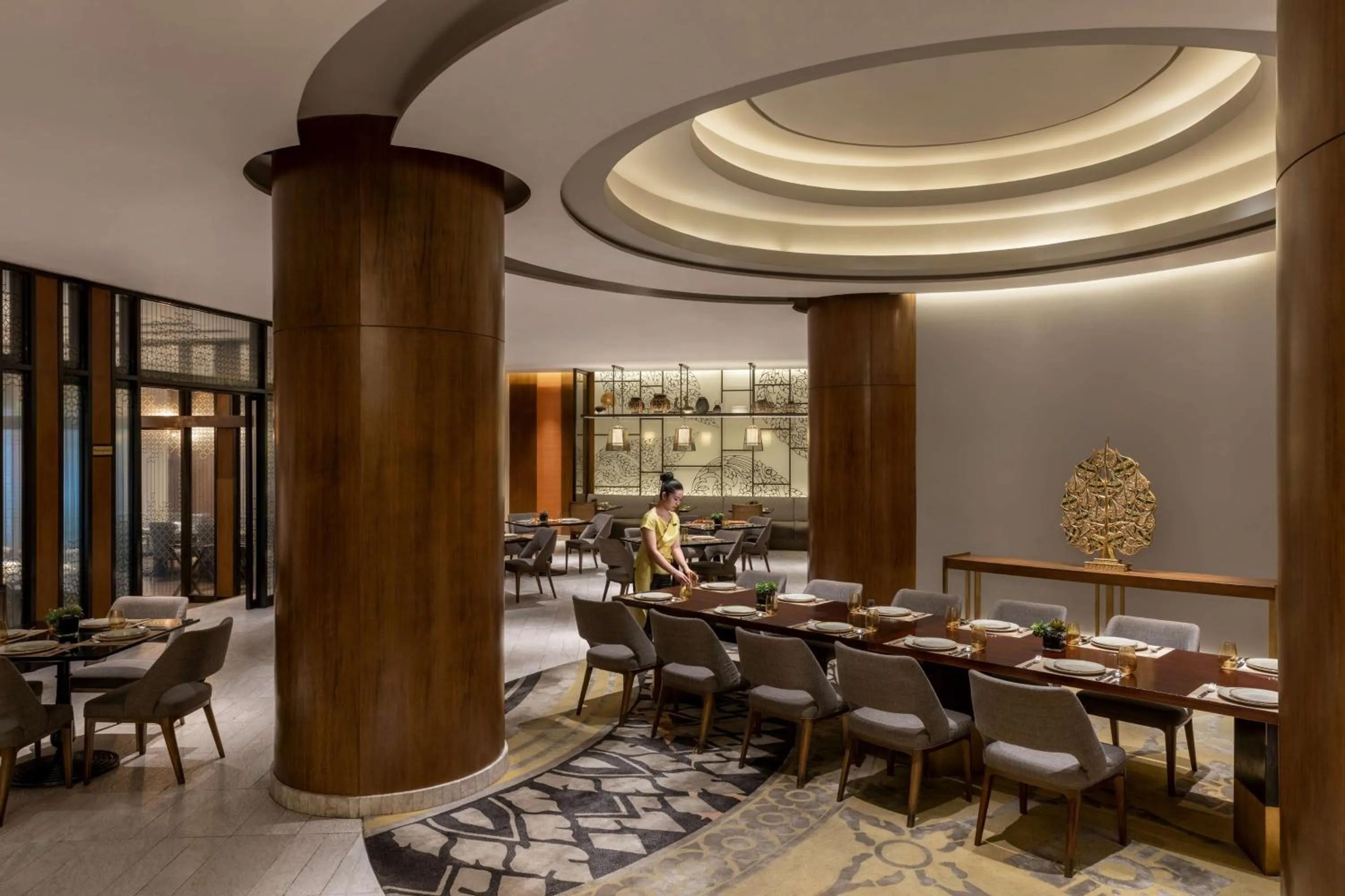 Restaurant/places to eat in Dusit Thani Manila