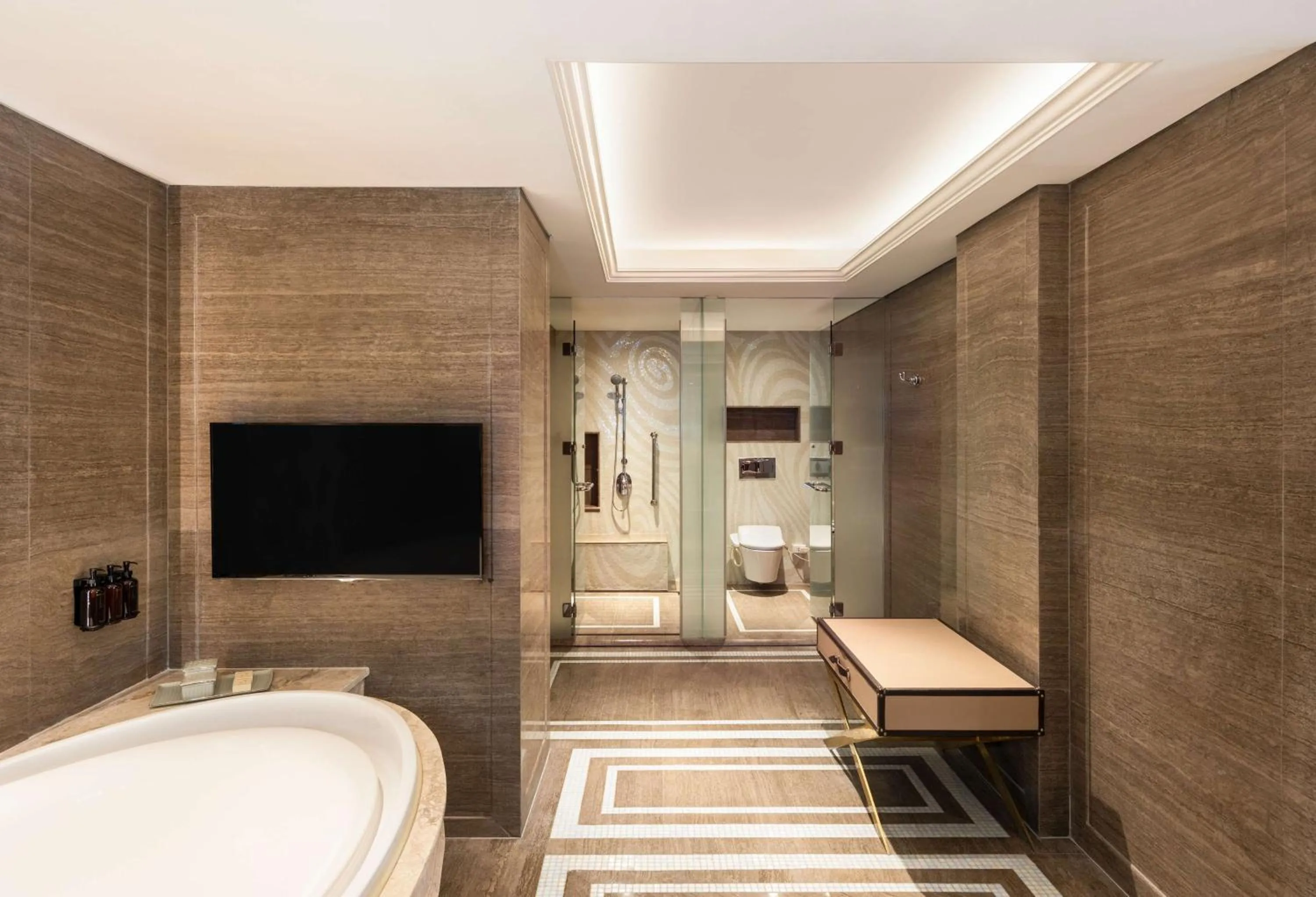 Bathroom in Dusit Thani Manila