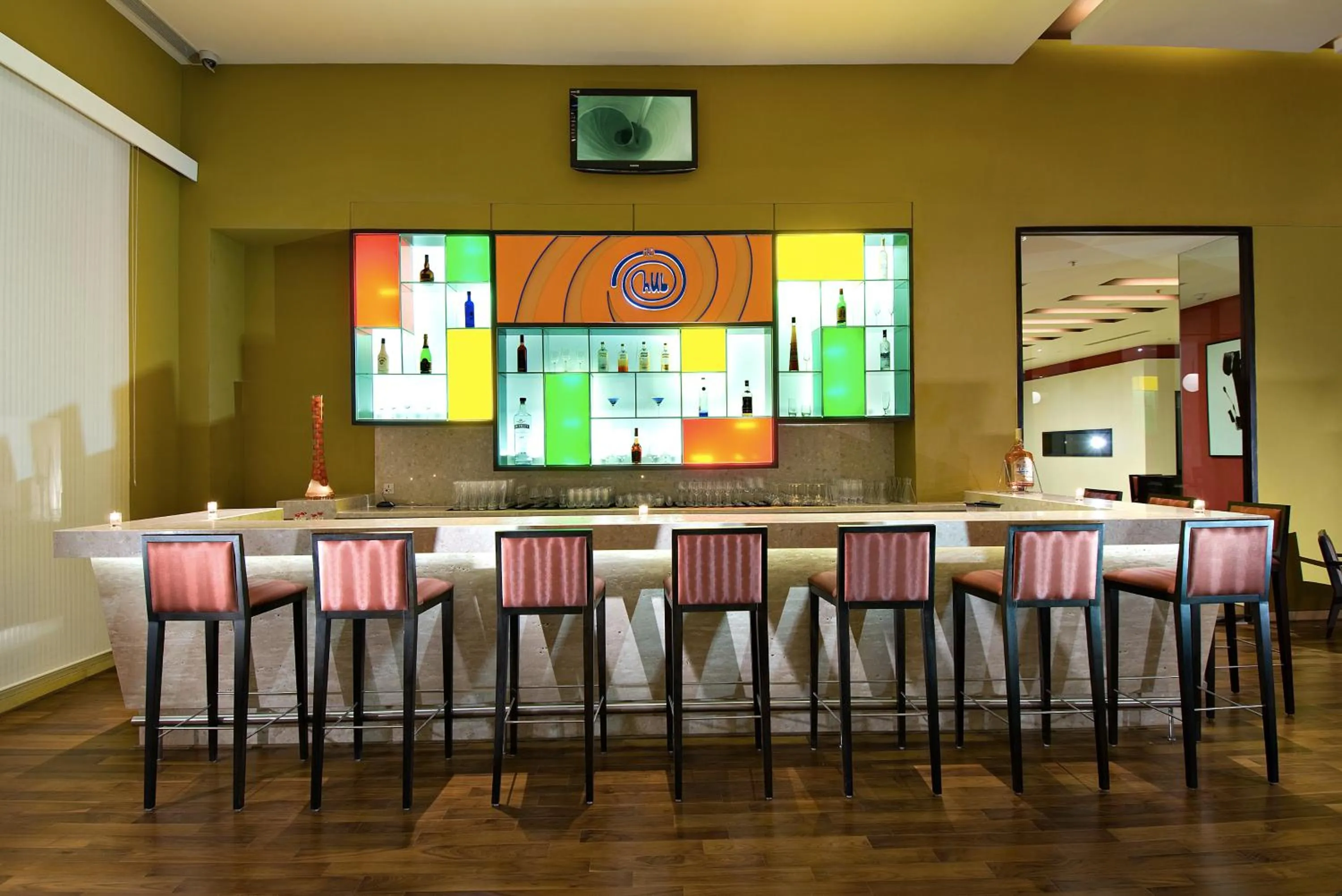 Lounge or bar in ibis Pune Viman Nagar - An Accor Brand
