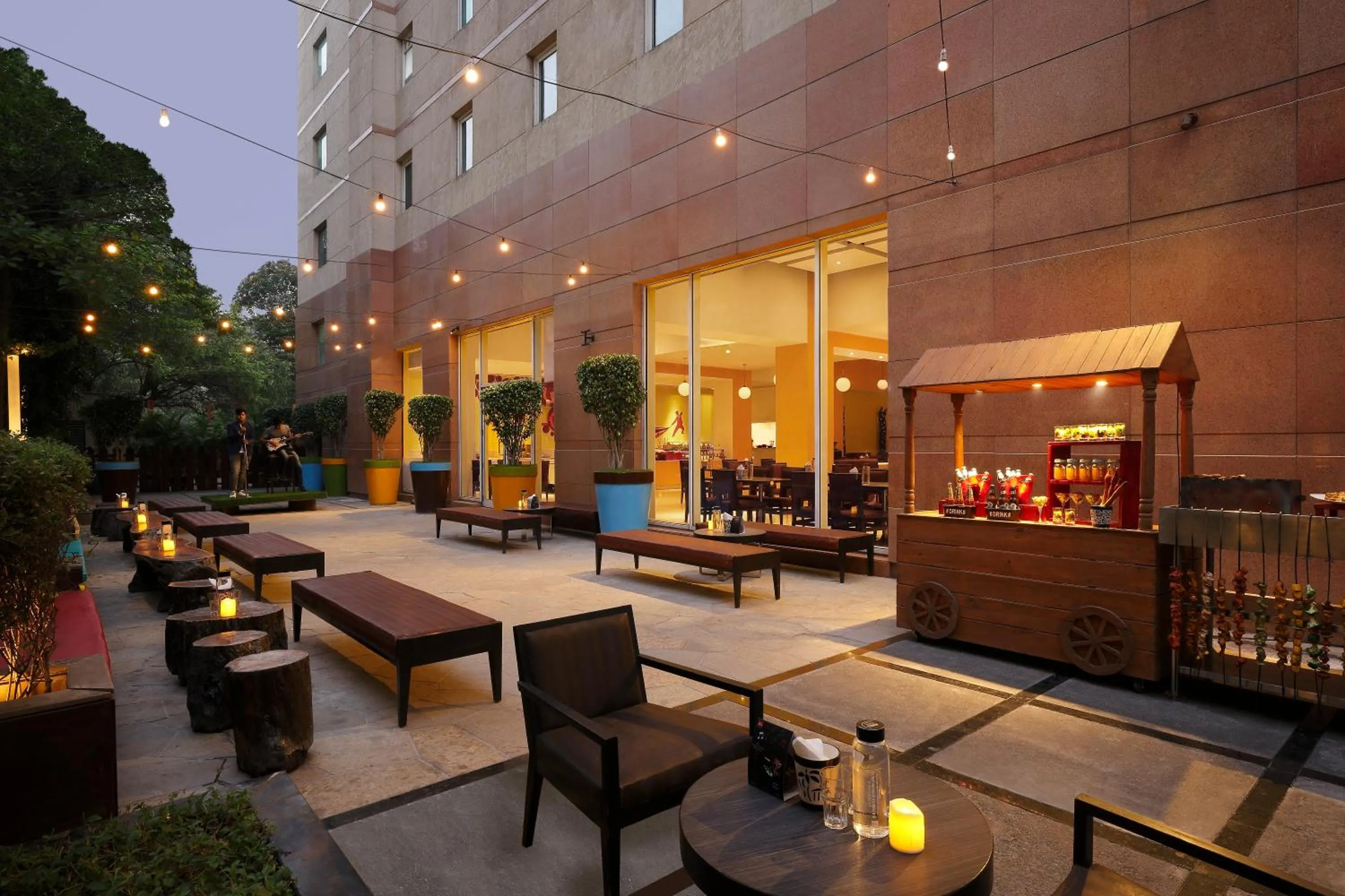 Restaurant/places to eat in ibis Pune Viman Nagar - An Accor Brand