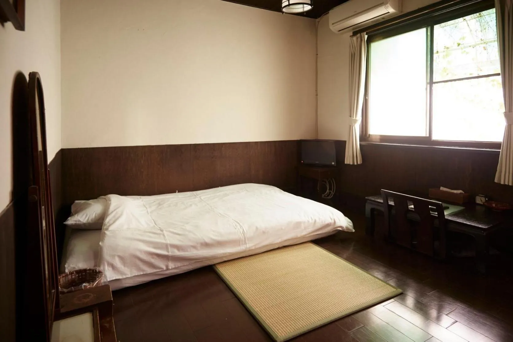 Photo of the whole room, Bed in Takeyaso Ryokan