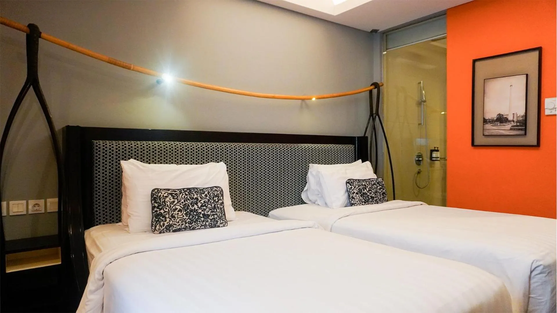 Bed in Mercure Surabaya Grand Mirama