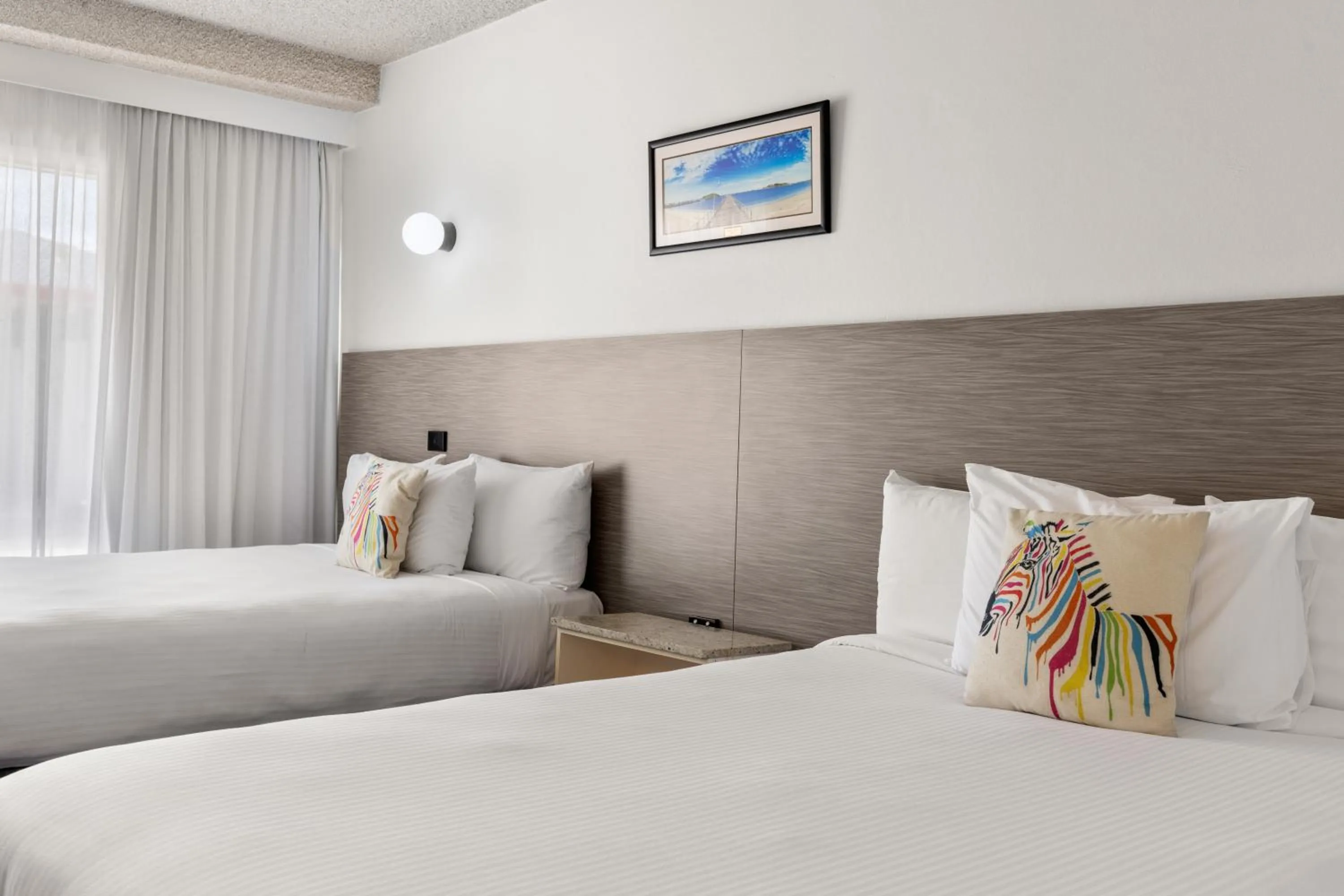 View (from property/room), Bed in Zebra Motel