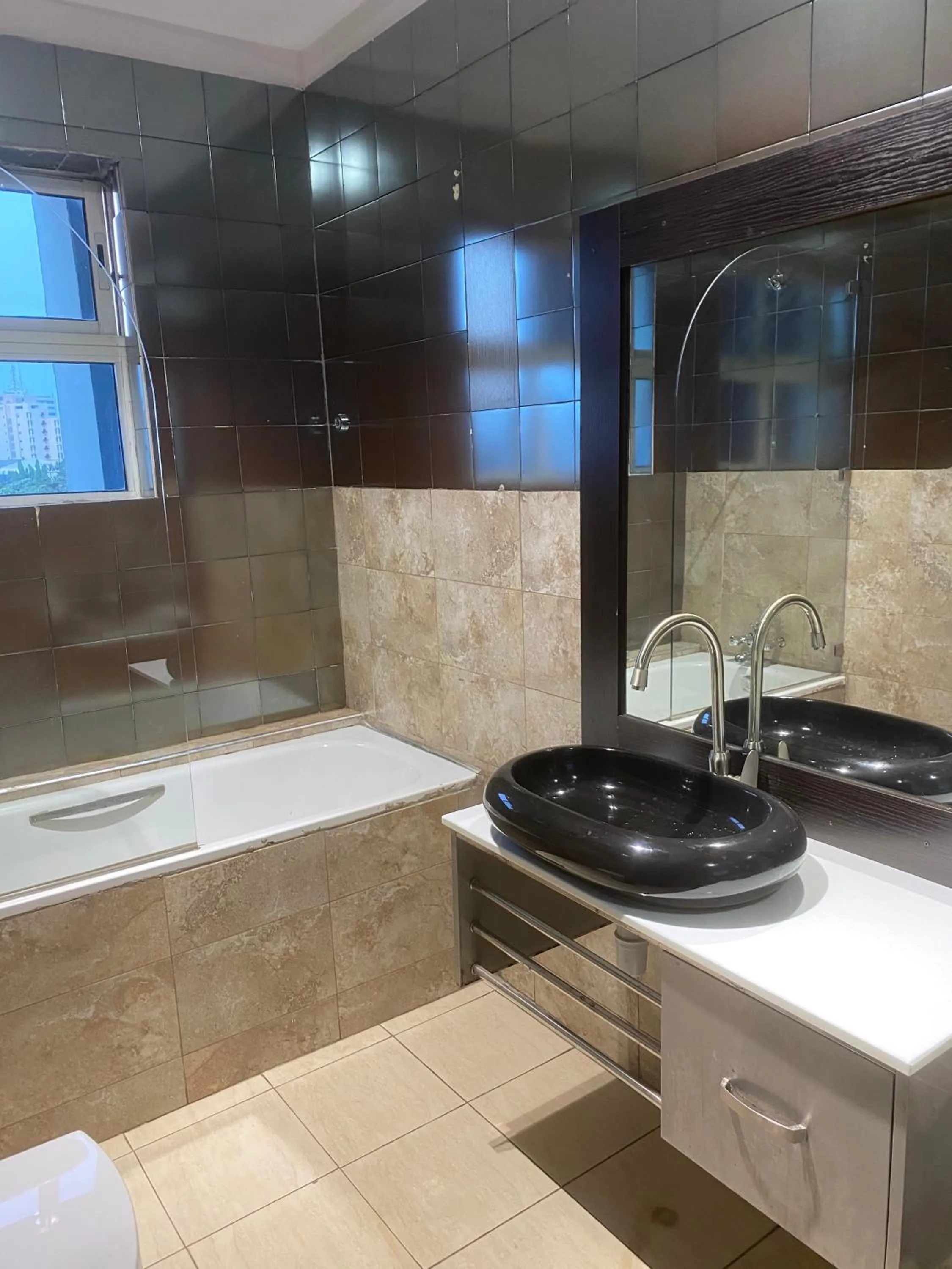 Bathroom in Posh Hotel and Suites Victoria Island