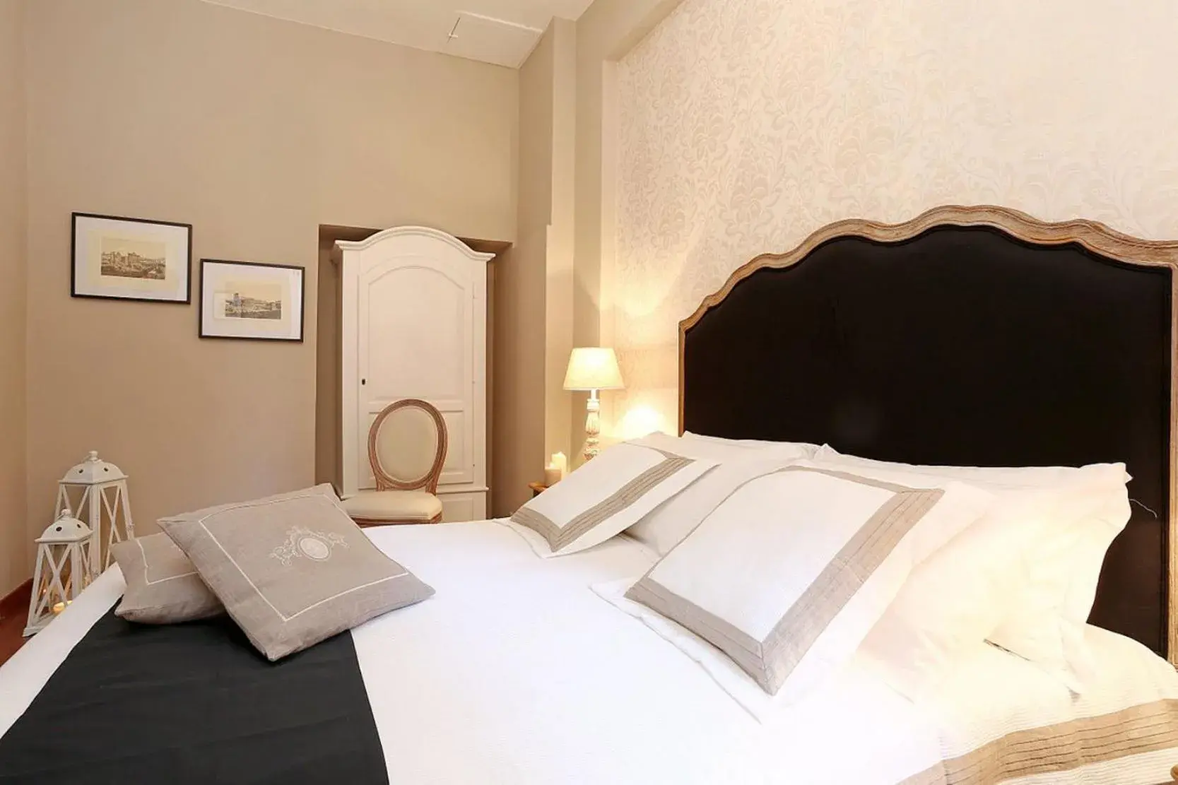 towels, Bed in Avignonesi Suites - CA Domus Collection towels, Bed in Avignonesi Suites - CA Domus Collection