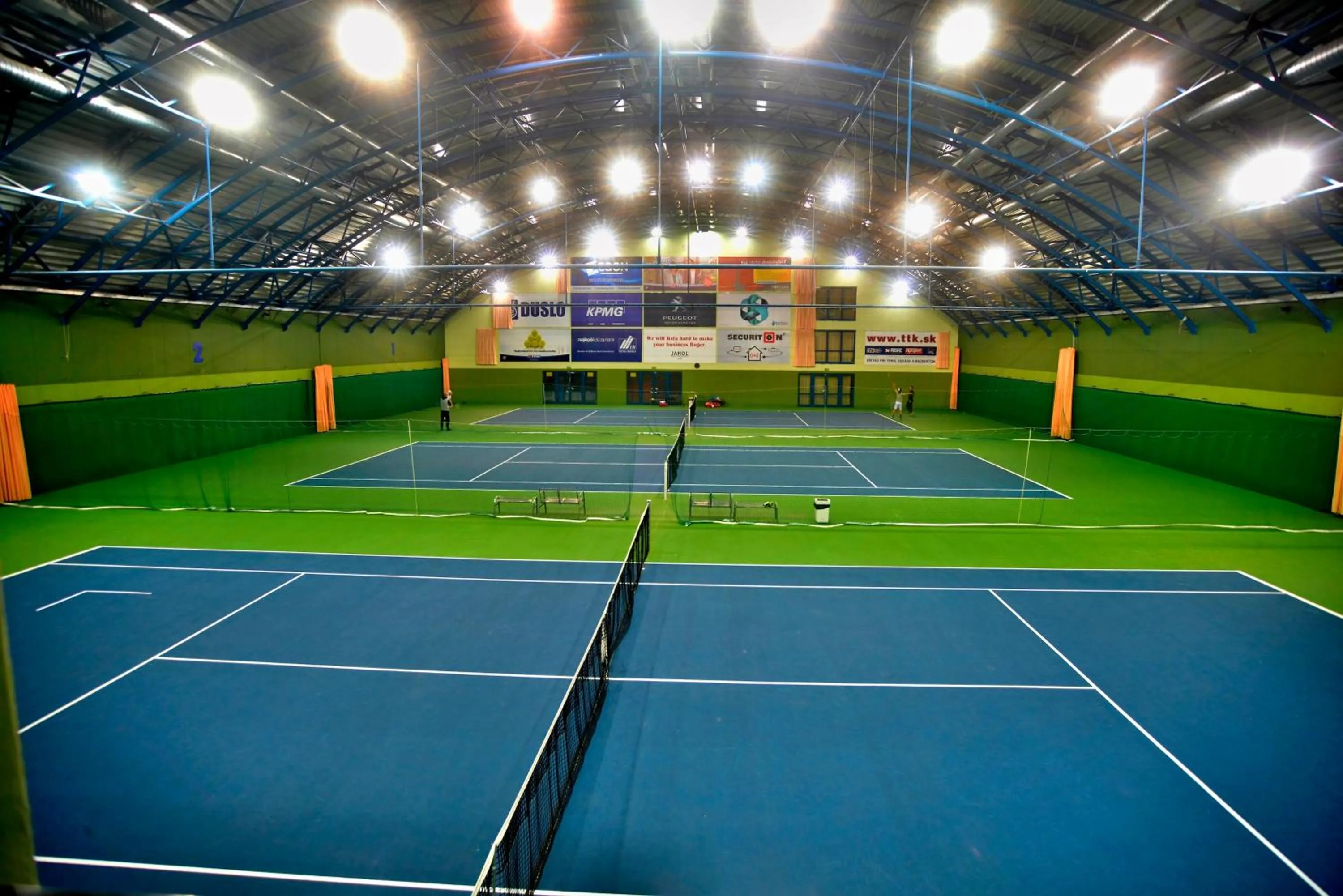 Tennis court in Hotel SET