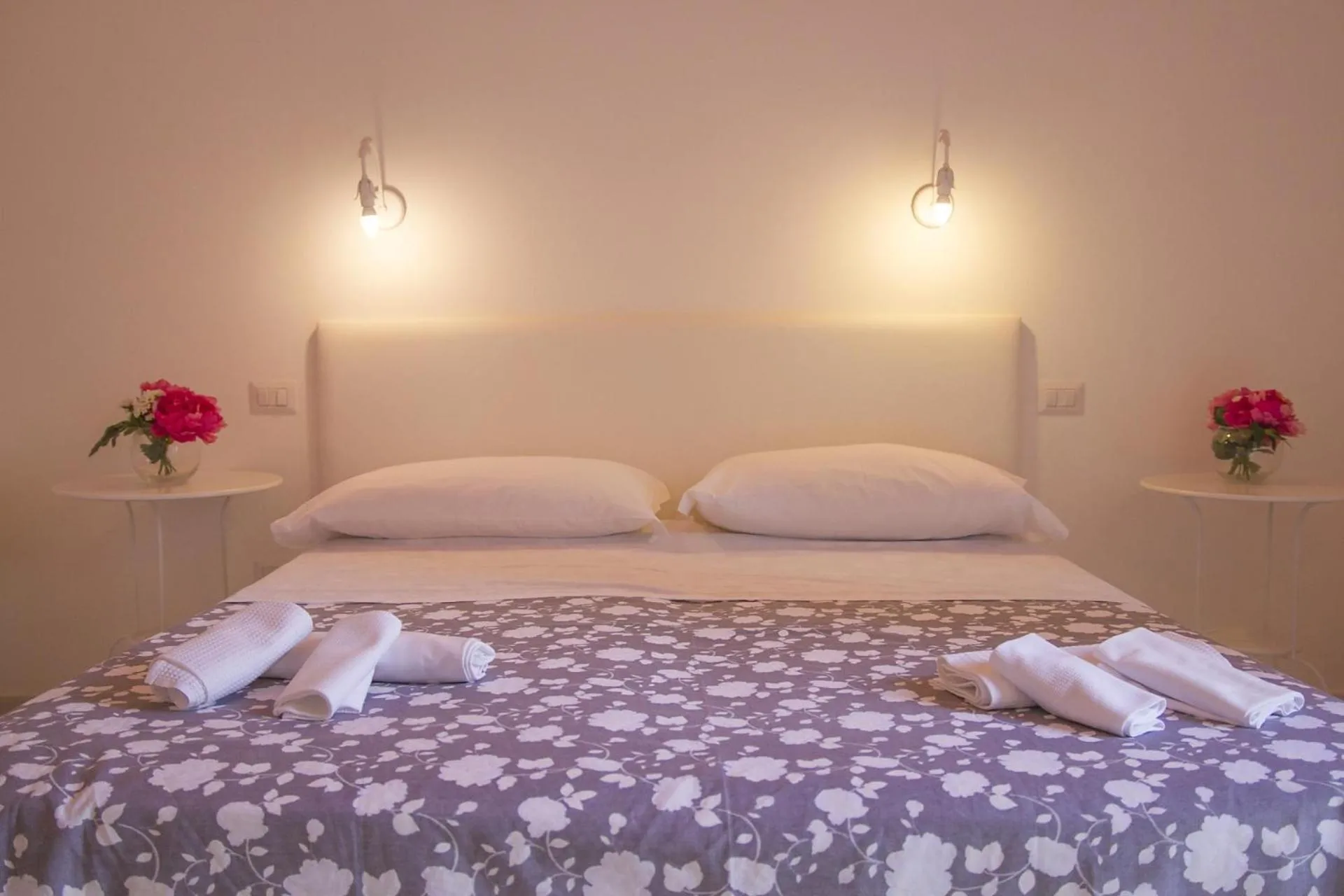 Bed in Il Borghetto Apartments & Rooms