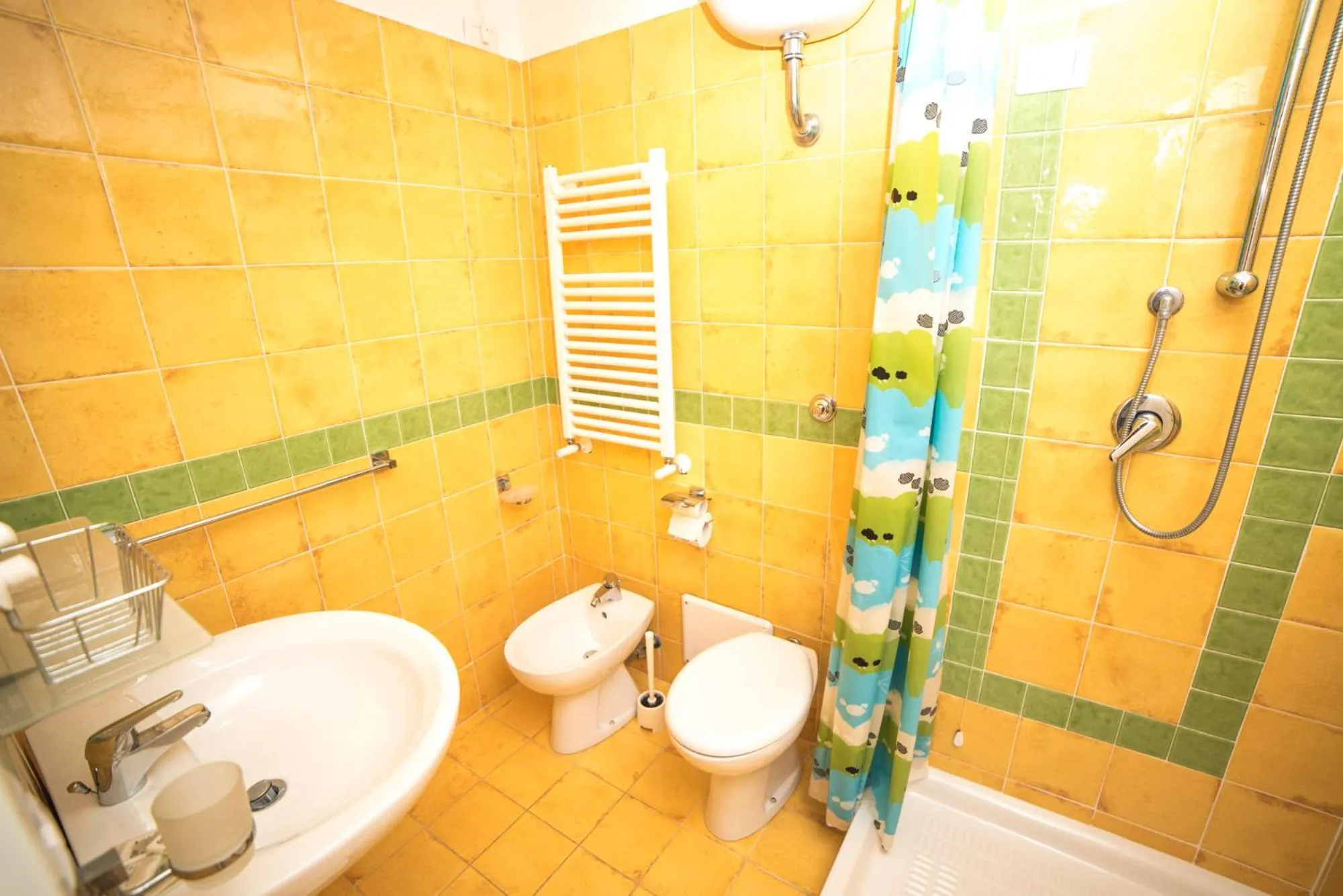 Bathroom in Il Borghetto Apartments & Rooms