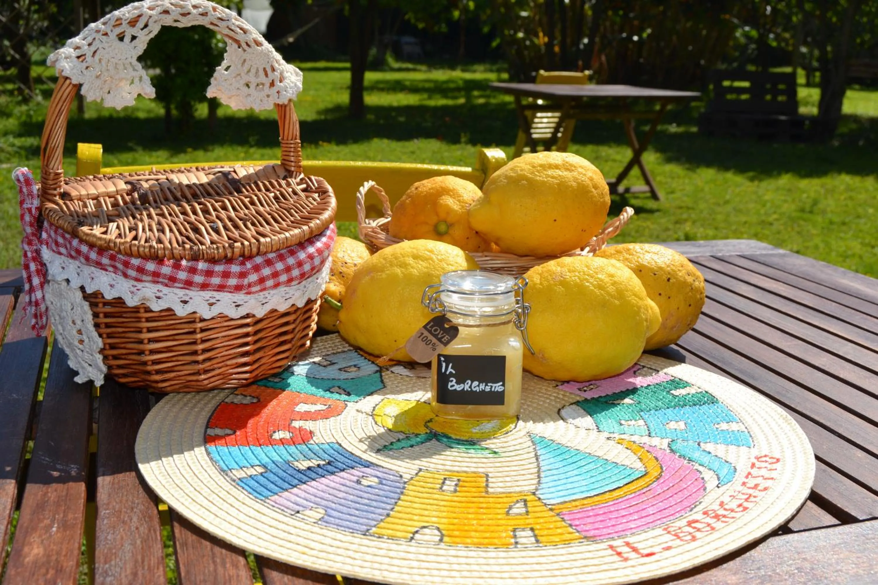 Il Borghetto Apartments & Rooms