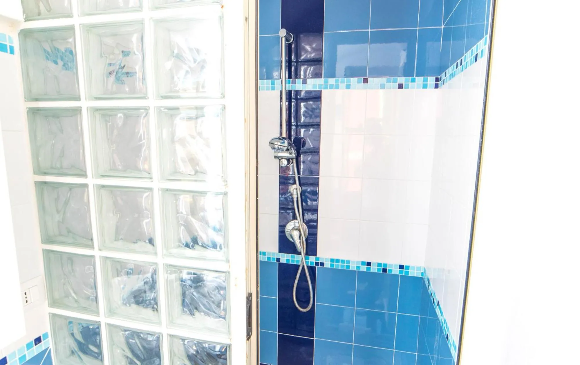 Bathroom in Il Borghetto Apartments & Rooms
