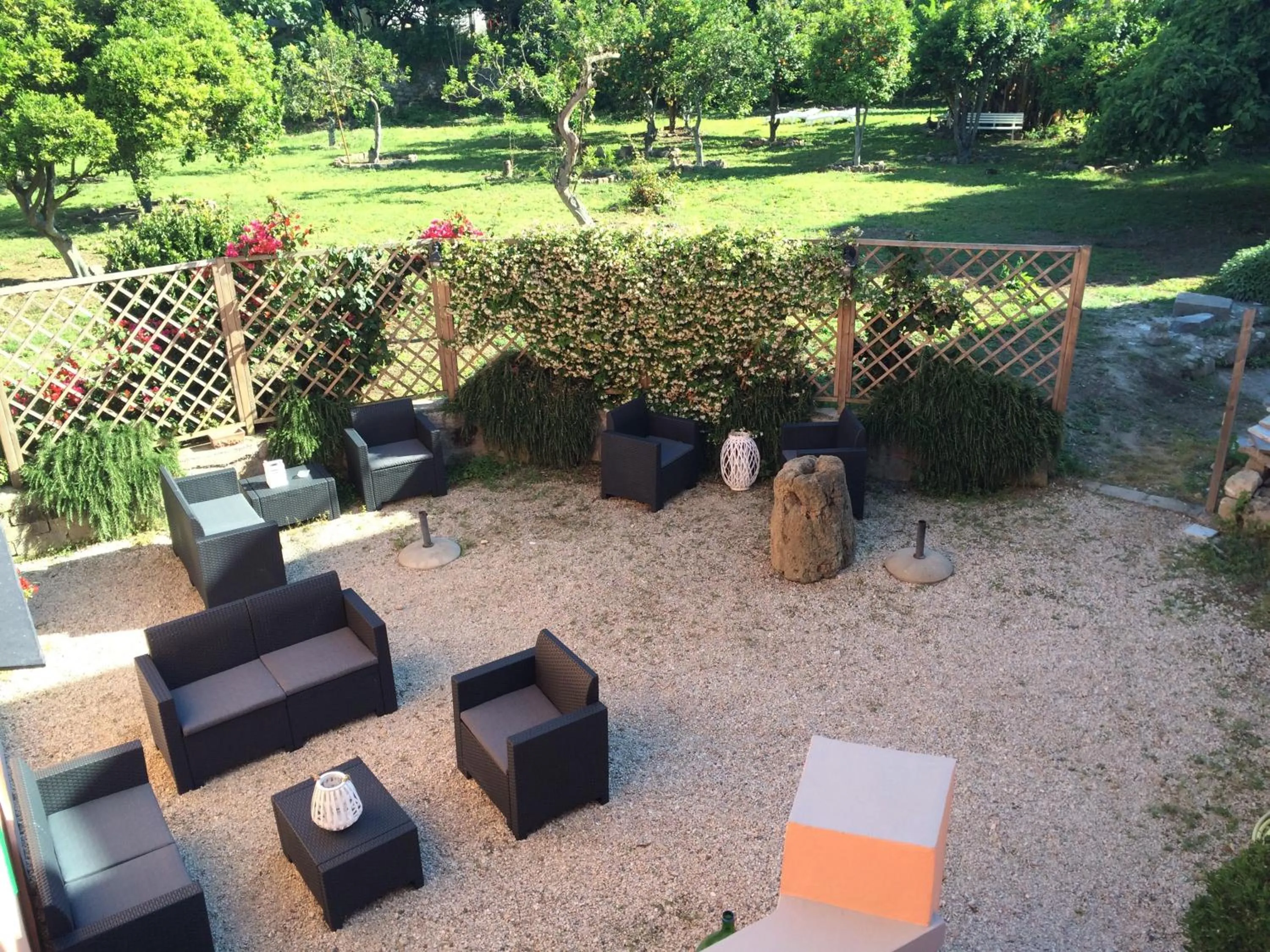 Garden view in Il Borghetto Apartments & Rooms