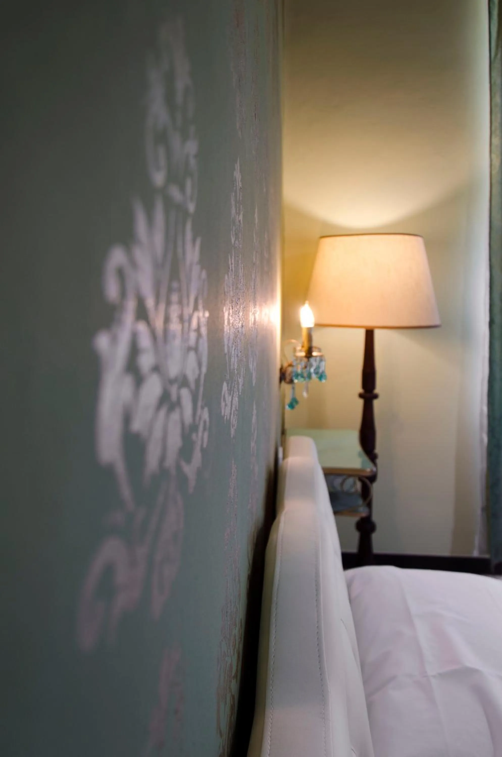 Decorative detail, Bed in Affittacamere "Angel 2"