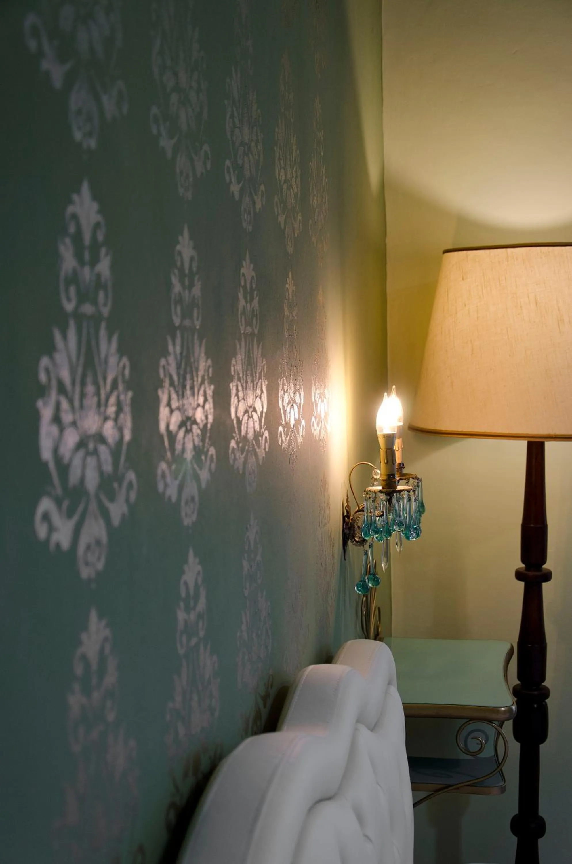 Decorative detail, Bed in Affittacamere "Angel 2"