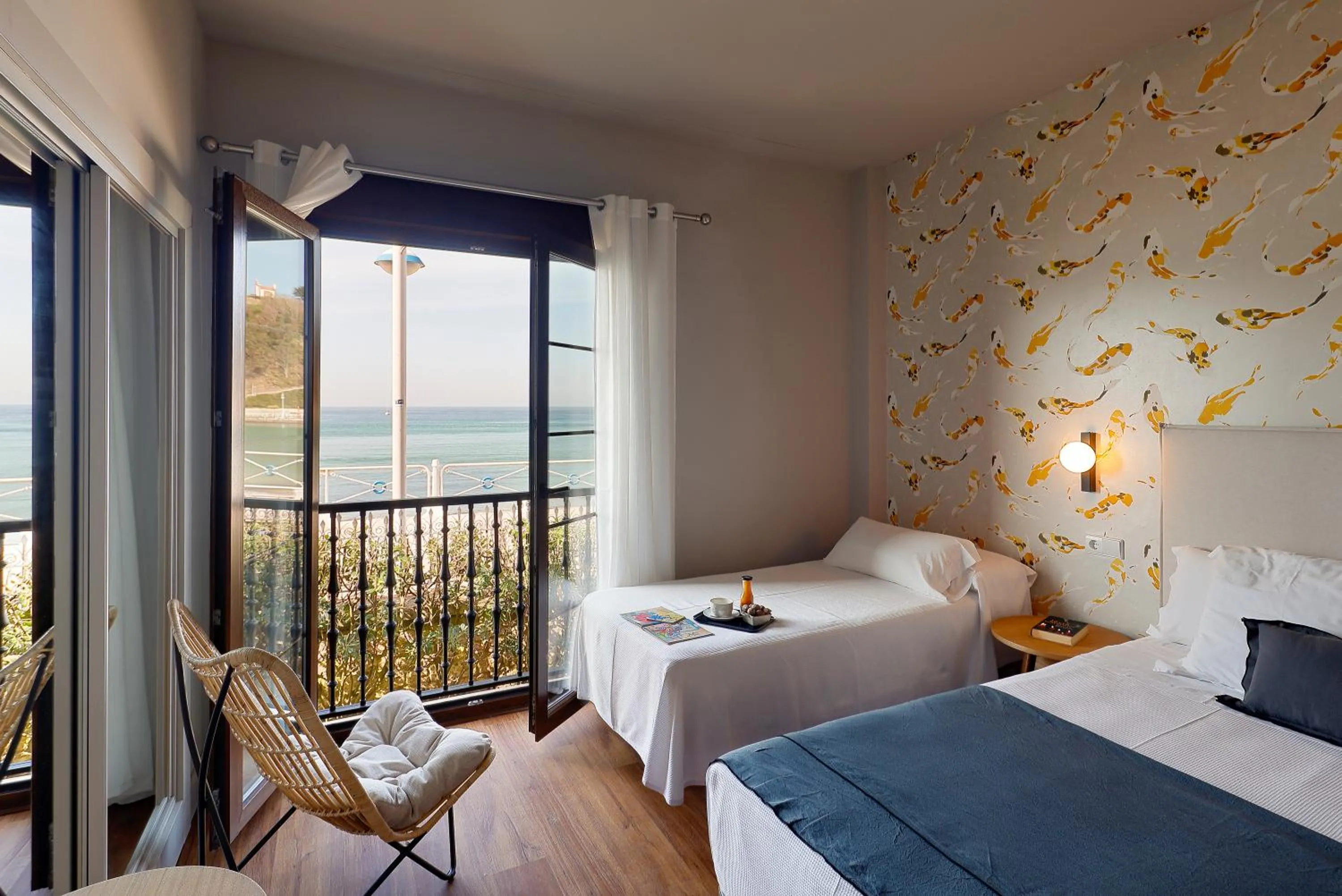 Balcony/Terrace, Bed in Hotel Ribadesella Playa