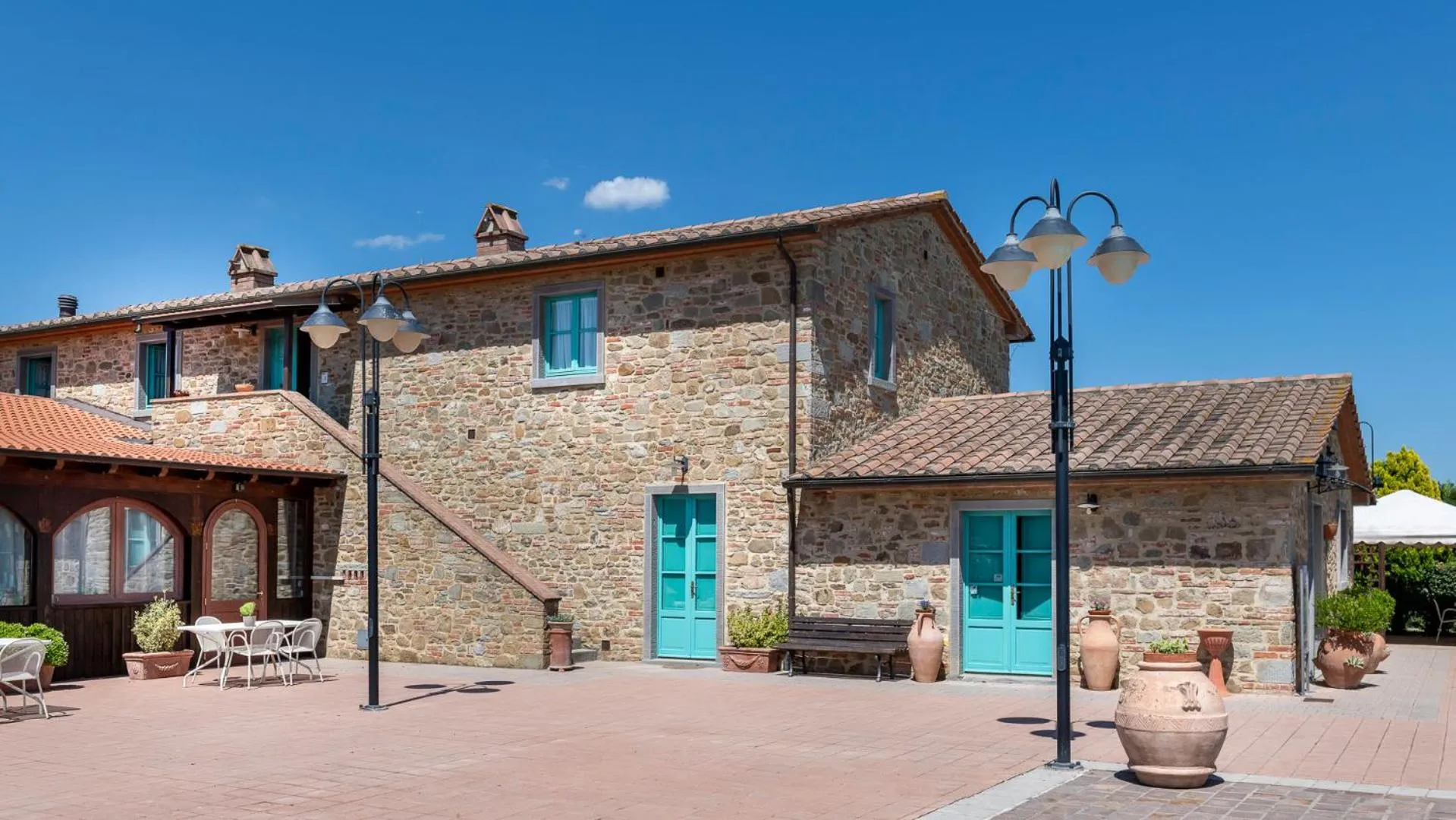 Property building in Residence Serristori