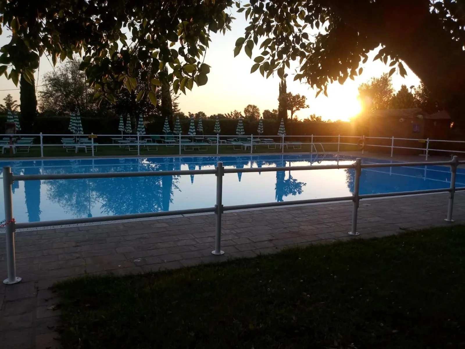 Swimming pool in Residence Serristori